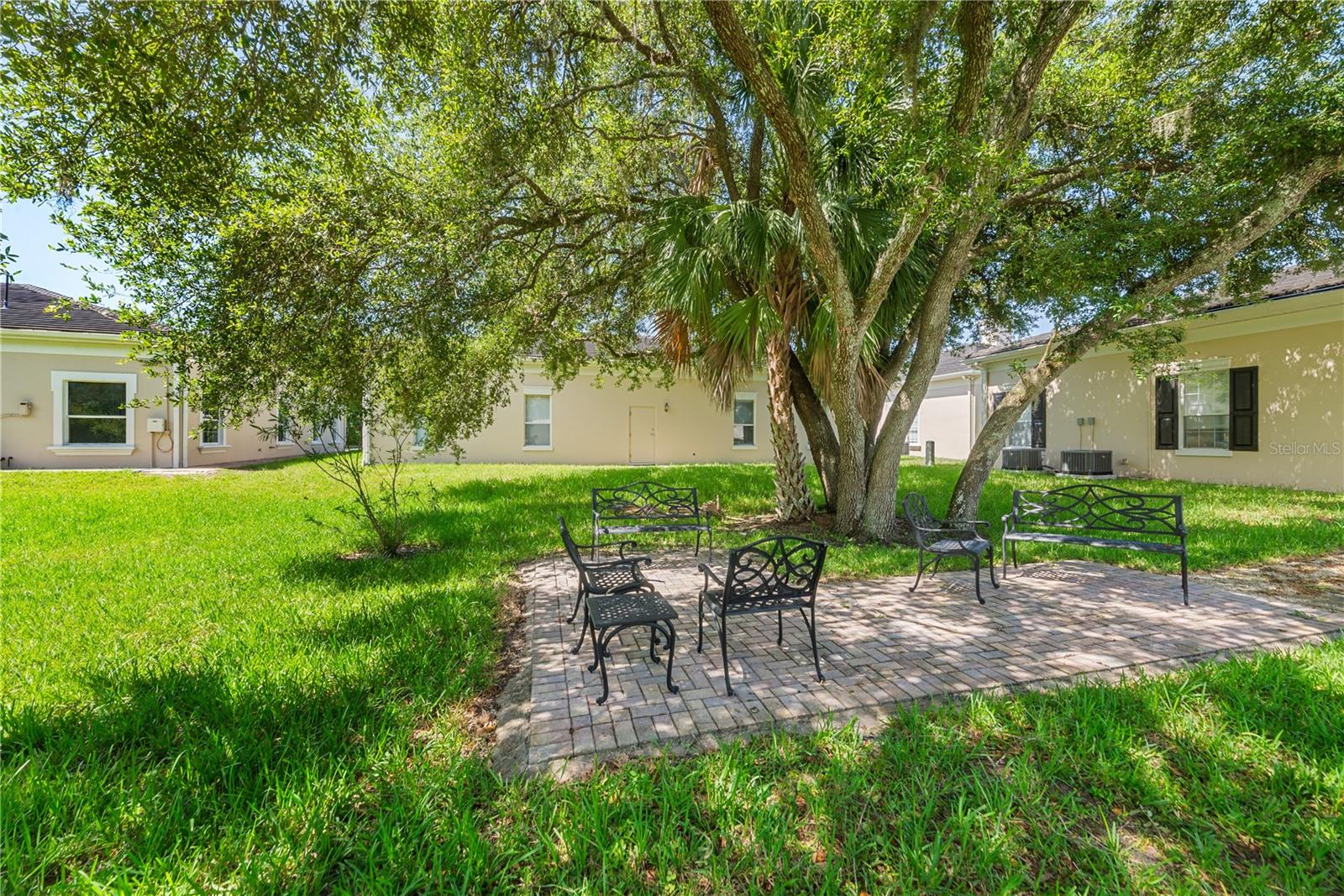 5381 Primrose Lake Cir Property Photo 18
