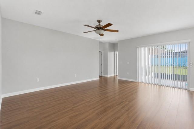 2317 Crosston Cir Property Photo 7