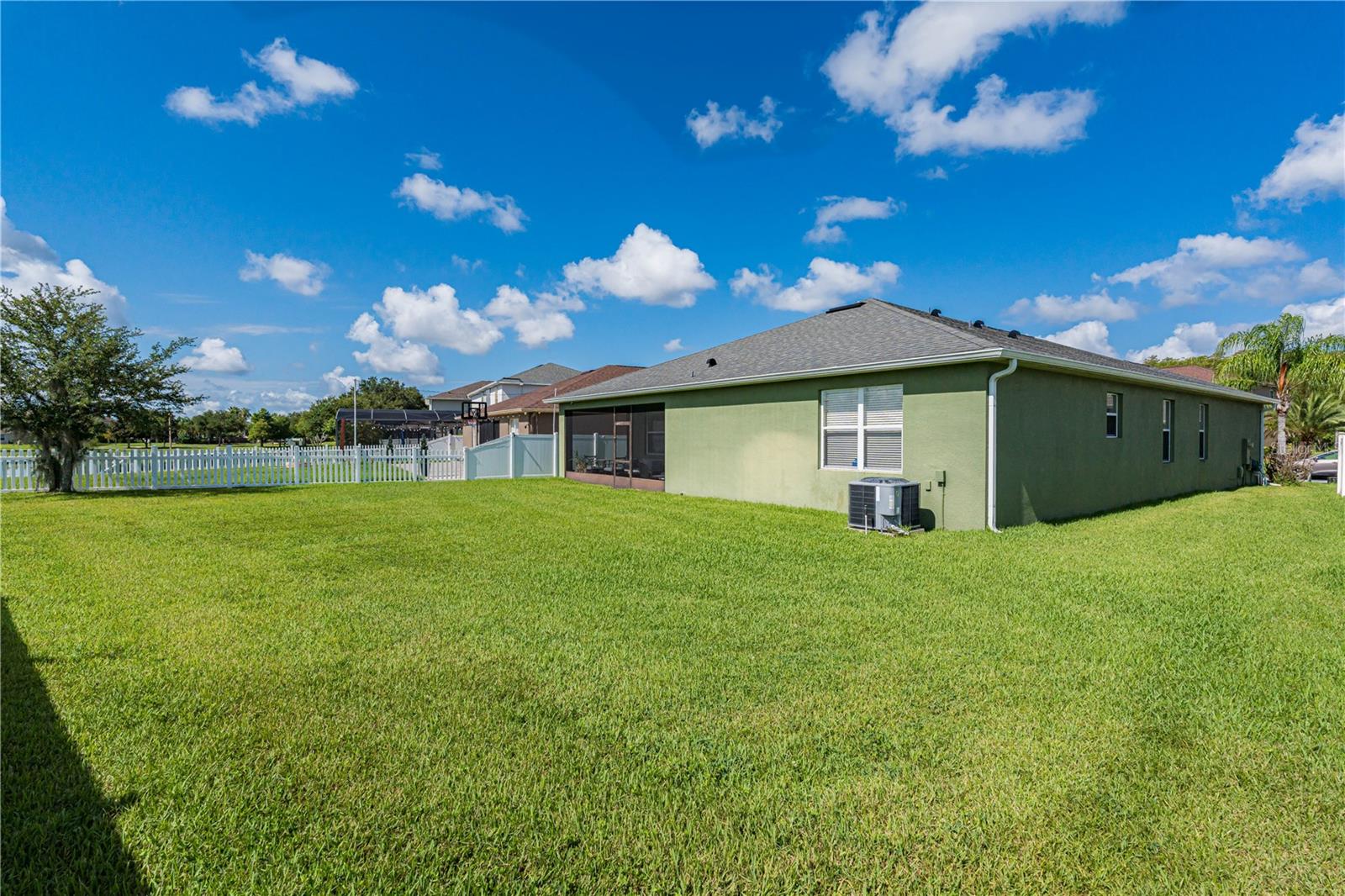 2317 Crosston Cir Property Photo 21