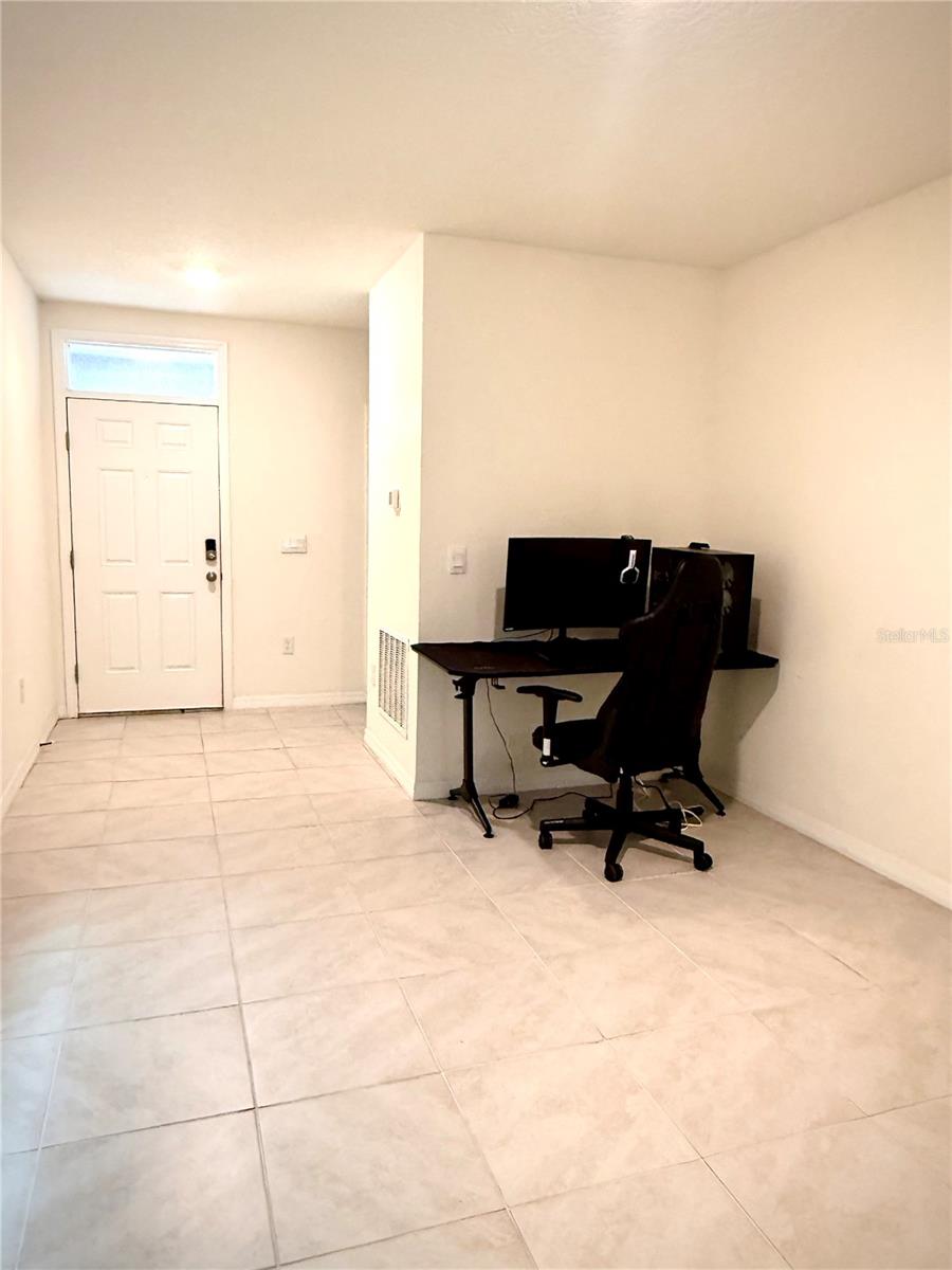 2255 Tay Wes Dr Property Photo 3