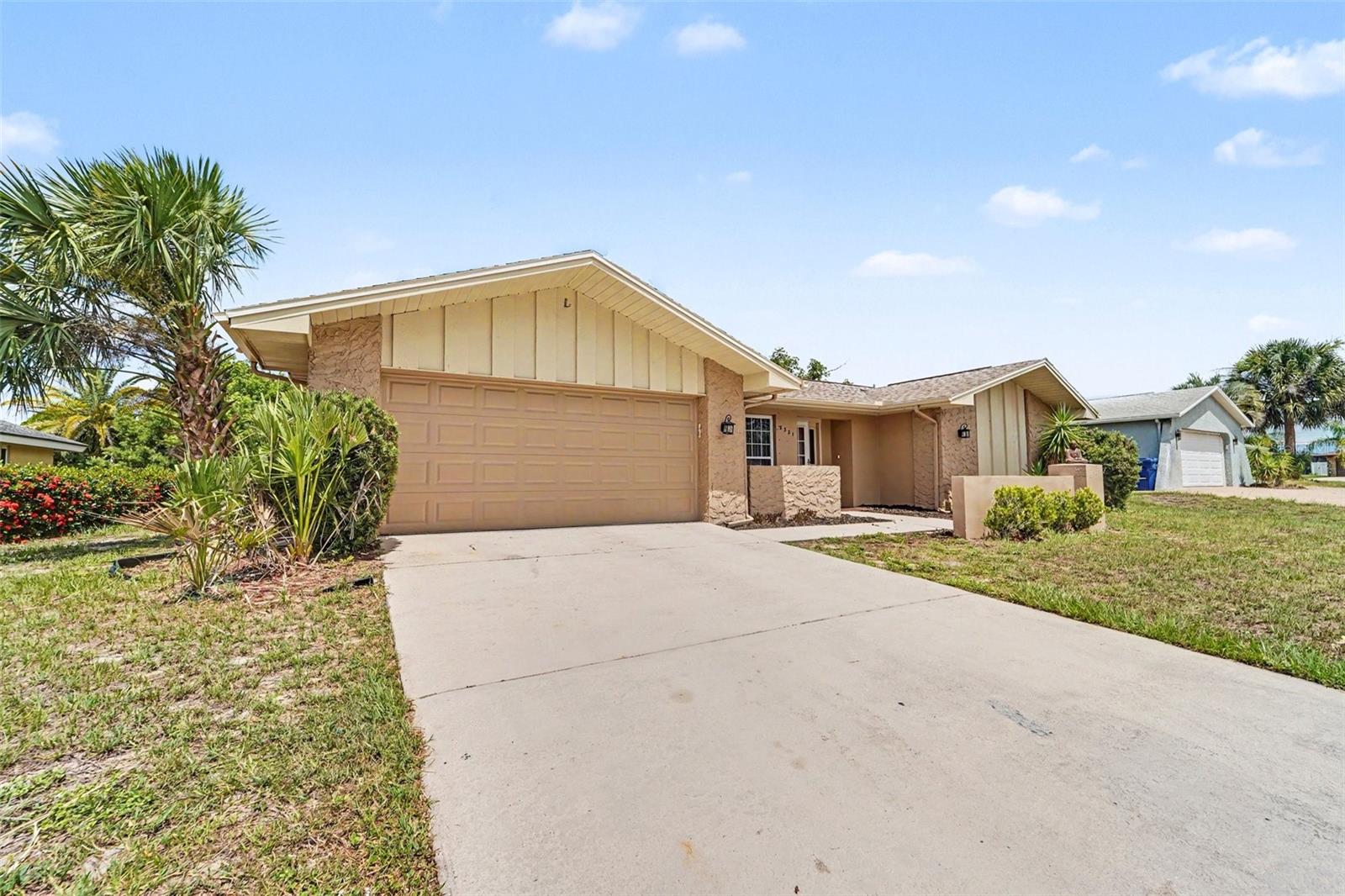 8321 Briarleaf Ct Property Photo 3