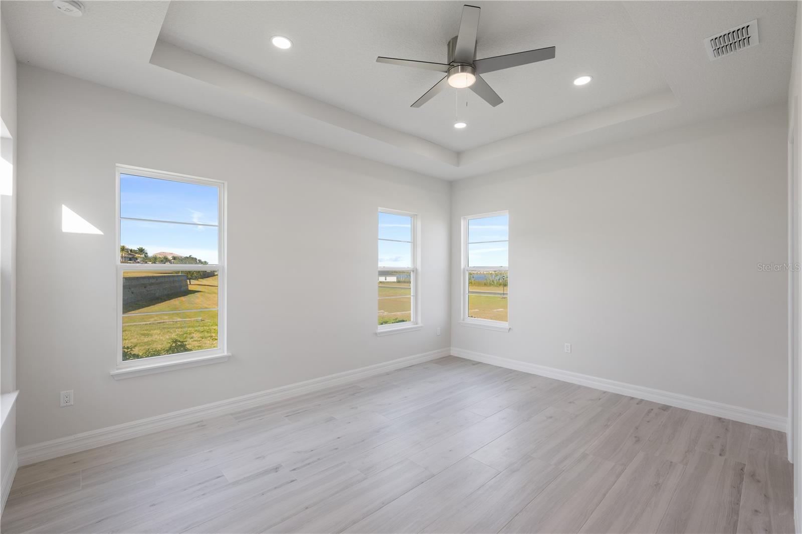 208 Snowy Orchid Way Property Photo 19
