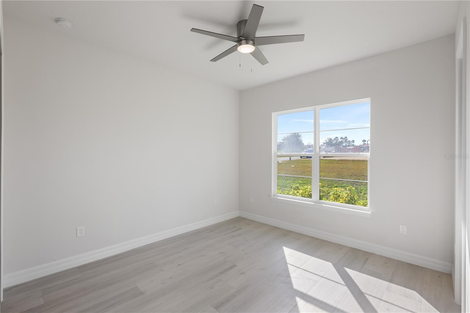 208 Snowy Orchid Way Property Photo 25