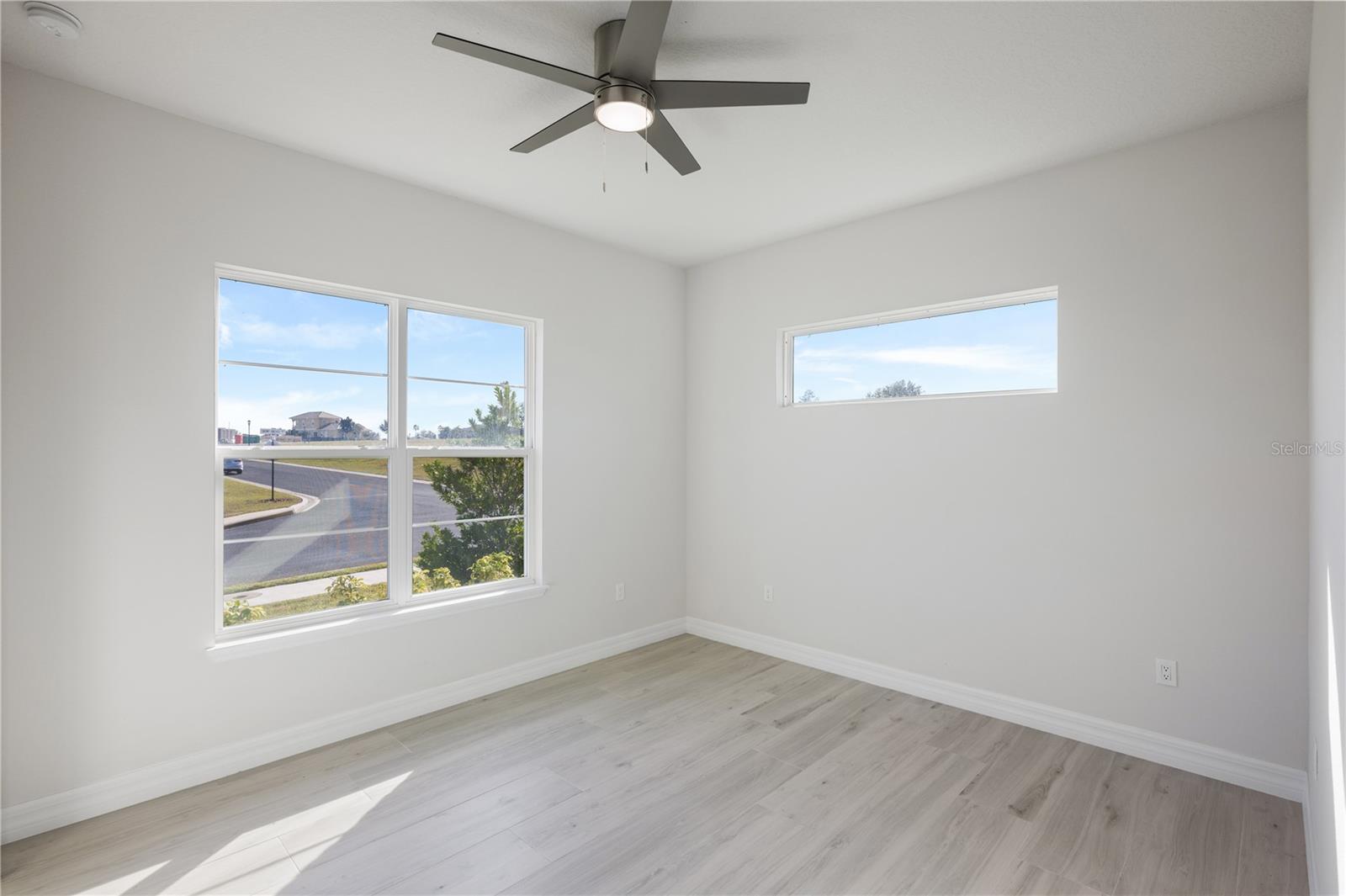 208 Snowy Orchid Way Property Photo 28