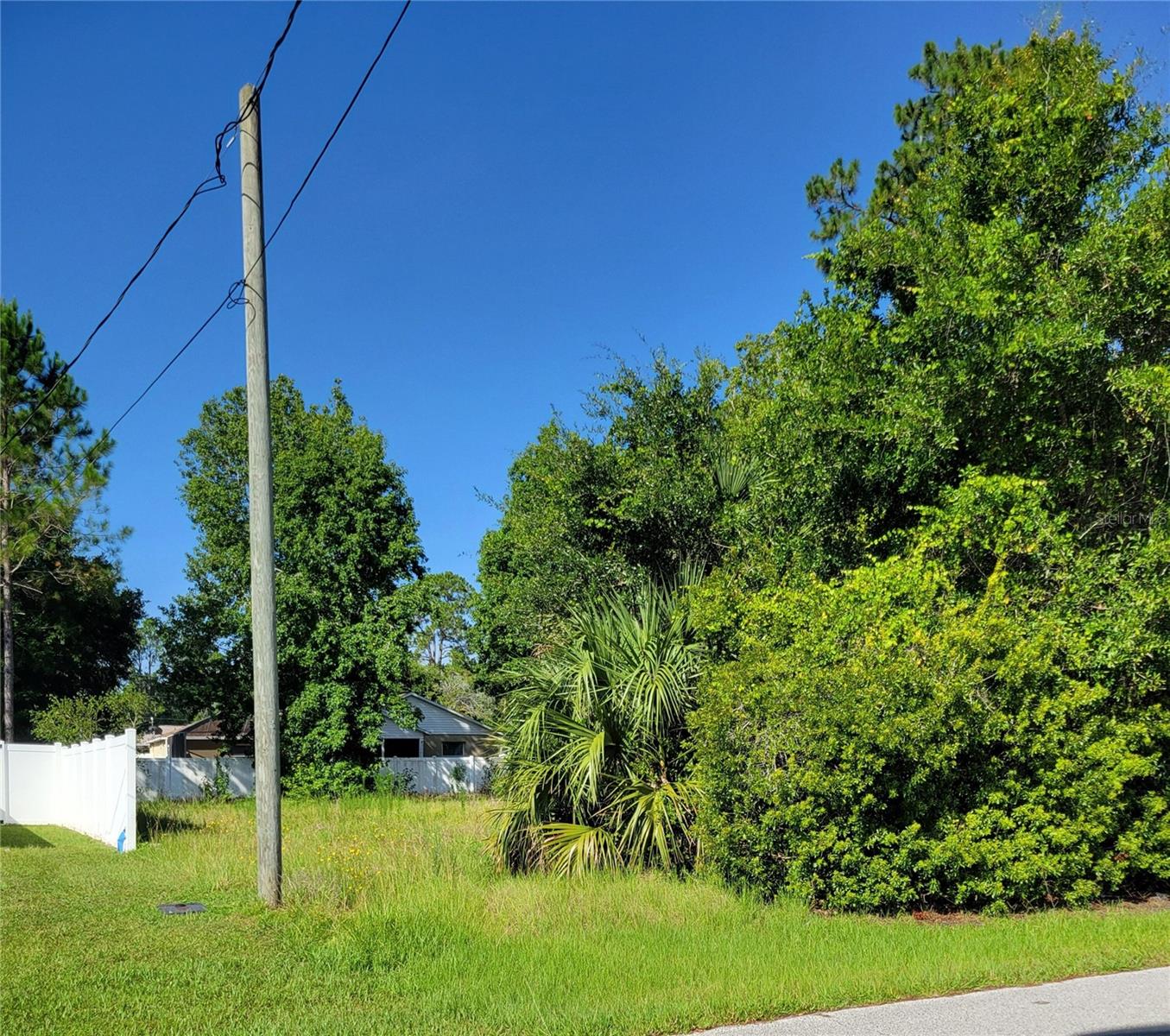 106 Rolling Sands Dr Property Photo 3