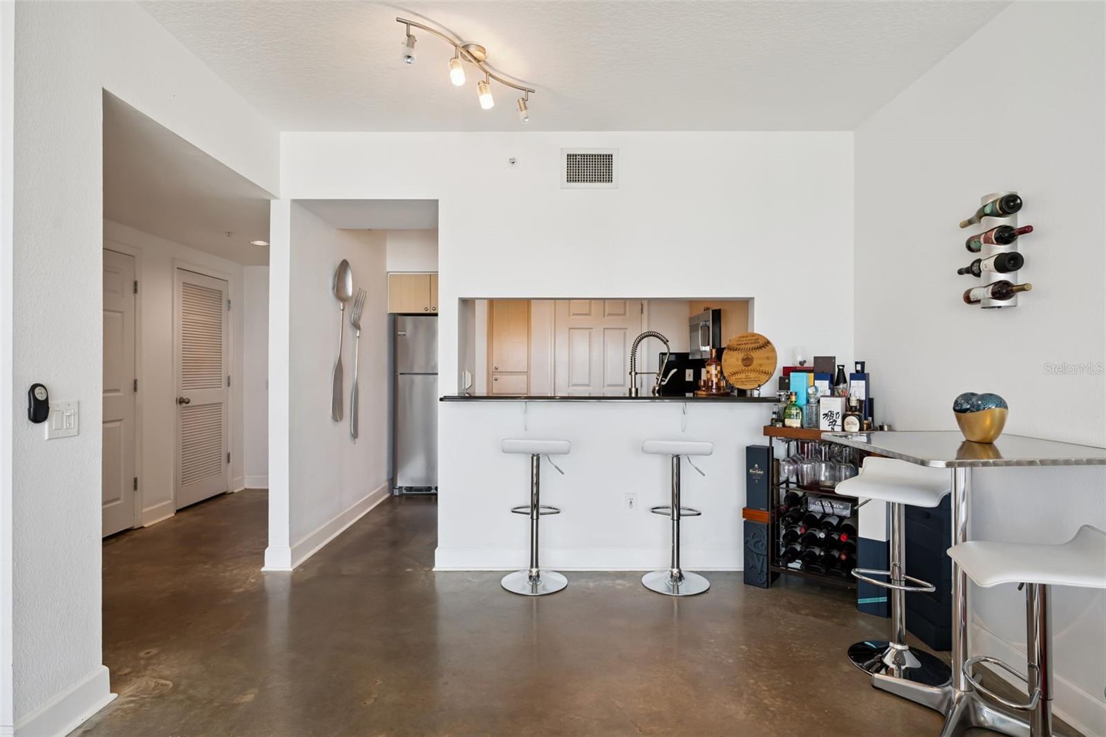 322 E Central Blvd #1107 Property Photo 12