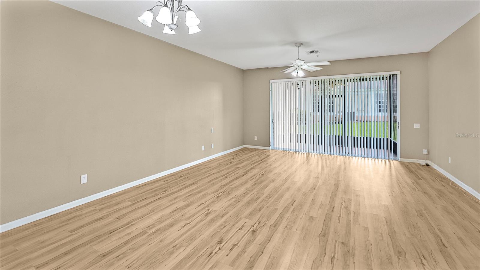 6292 Twain St #102 Property Photo 3