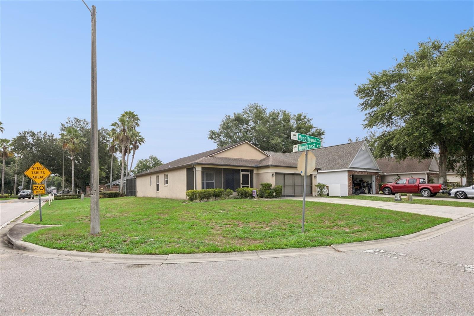 1237 Woodflower Way Property Photo 4