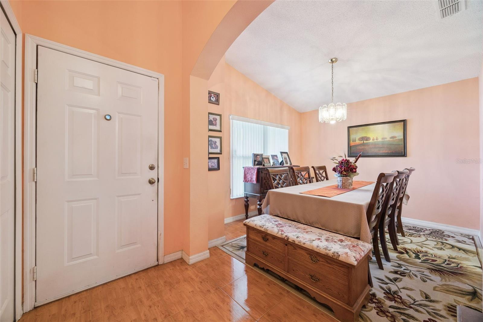 1237 Woodflower Way Property Photo 7