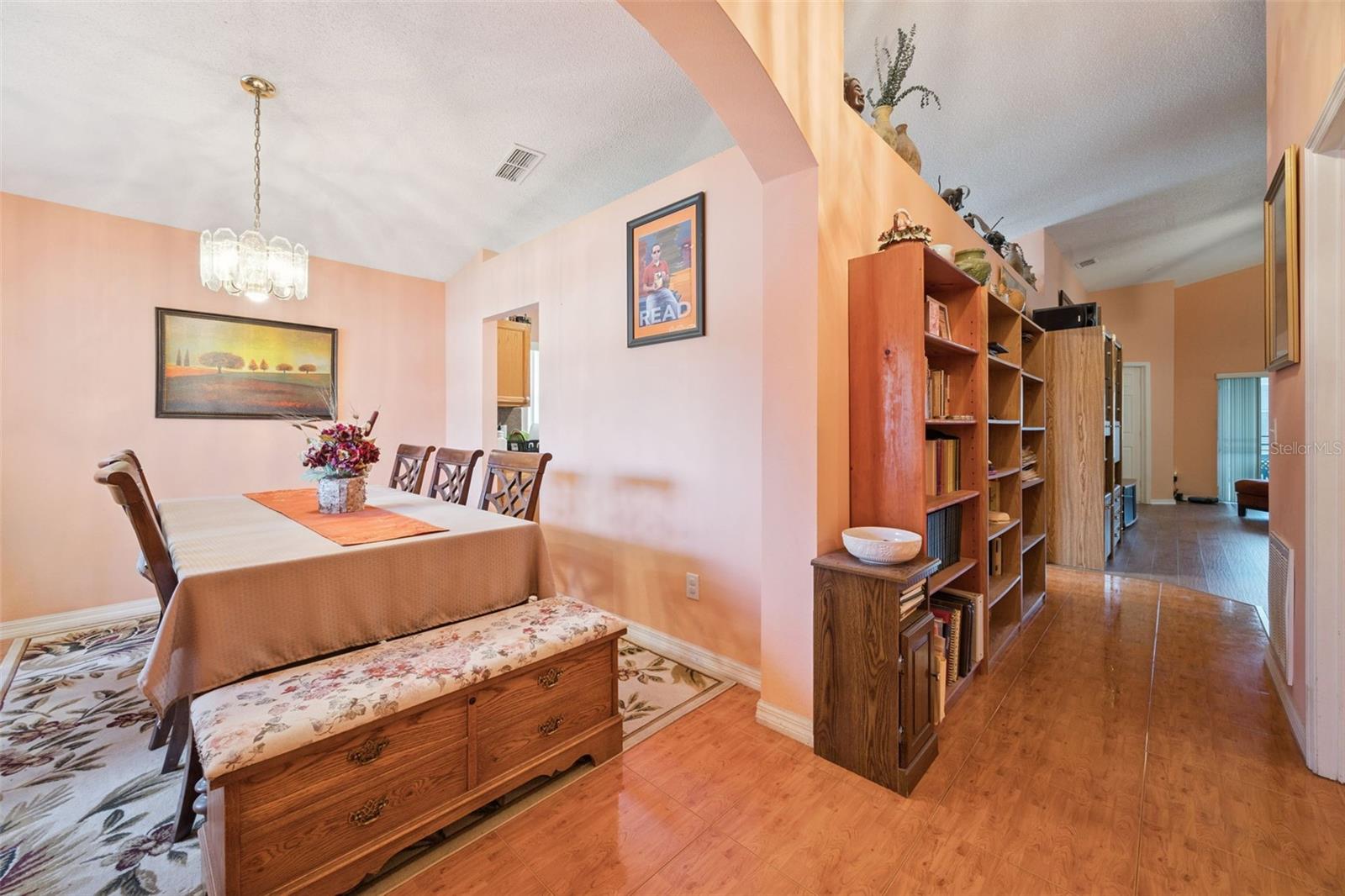 1237 Woodflower Way Property Photo 8