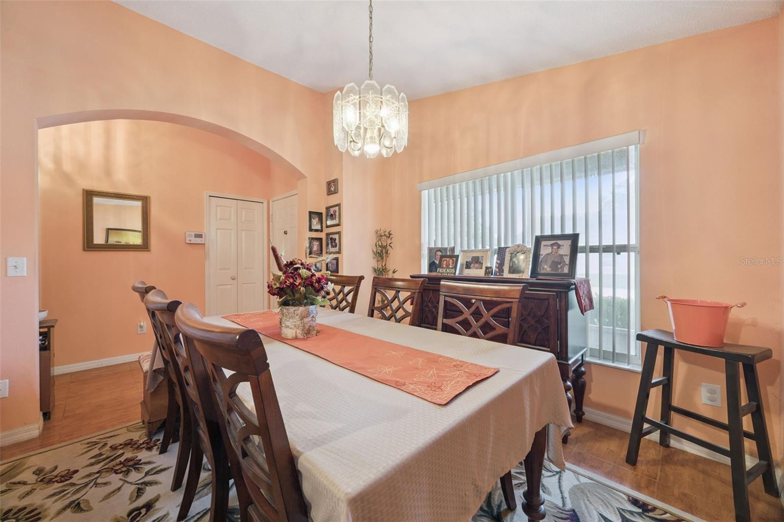 1237 Woodflower Way Property Photo 9