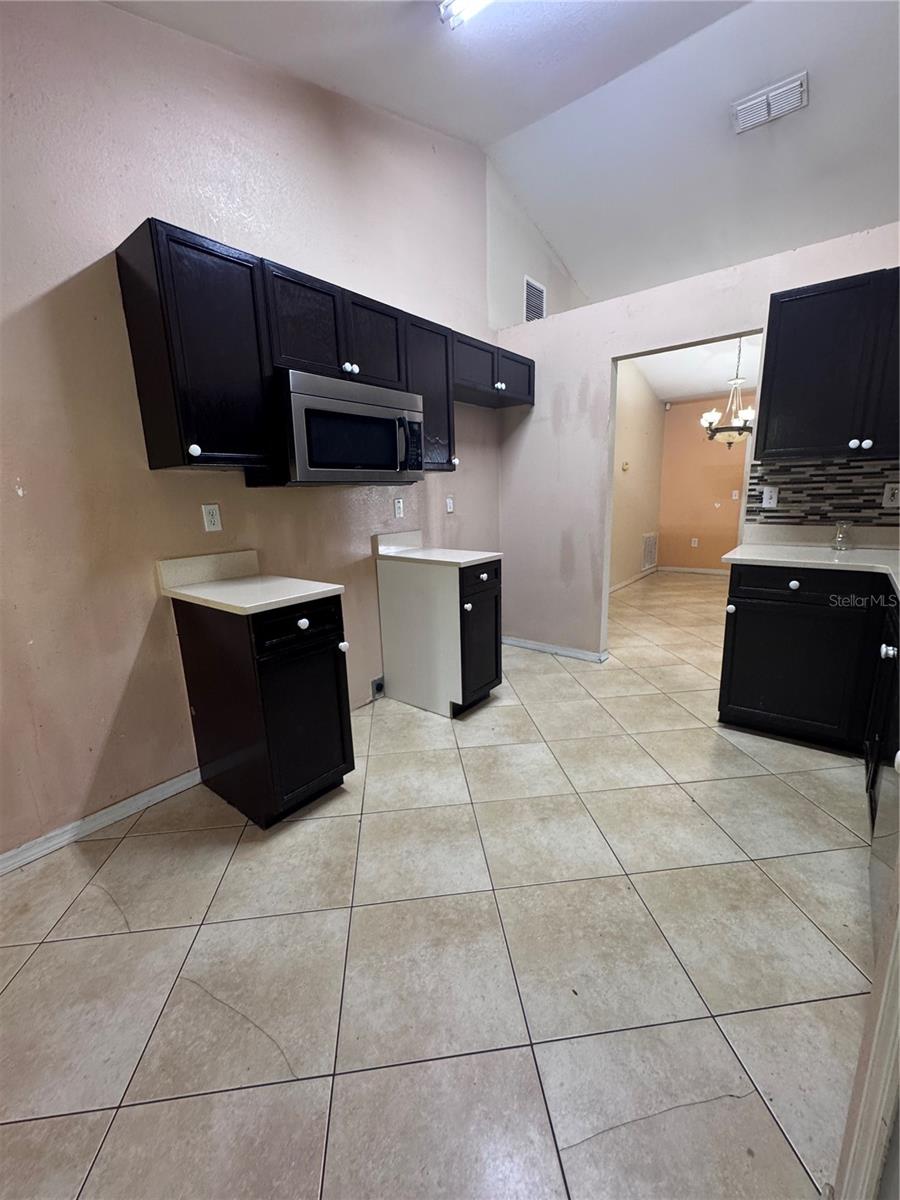 338 Kingfish Dr Property Photo 6