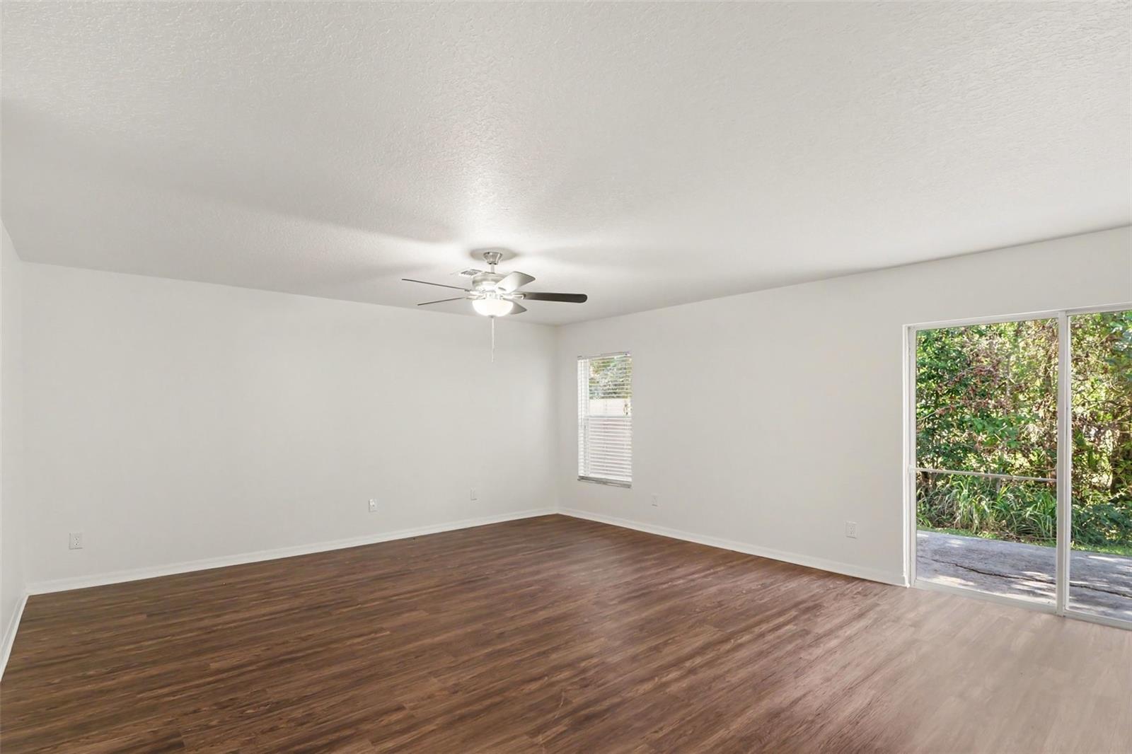 1544 Algonkin Loop Property Photo 16