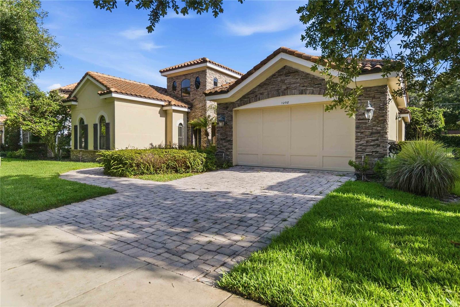 1298 Bella Vista Cir Property Photo 5