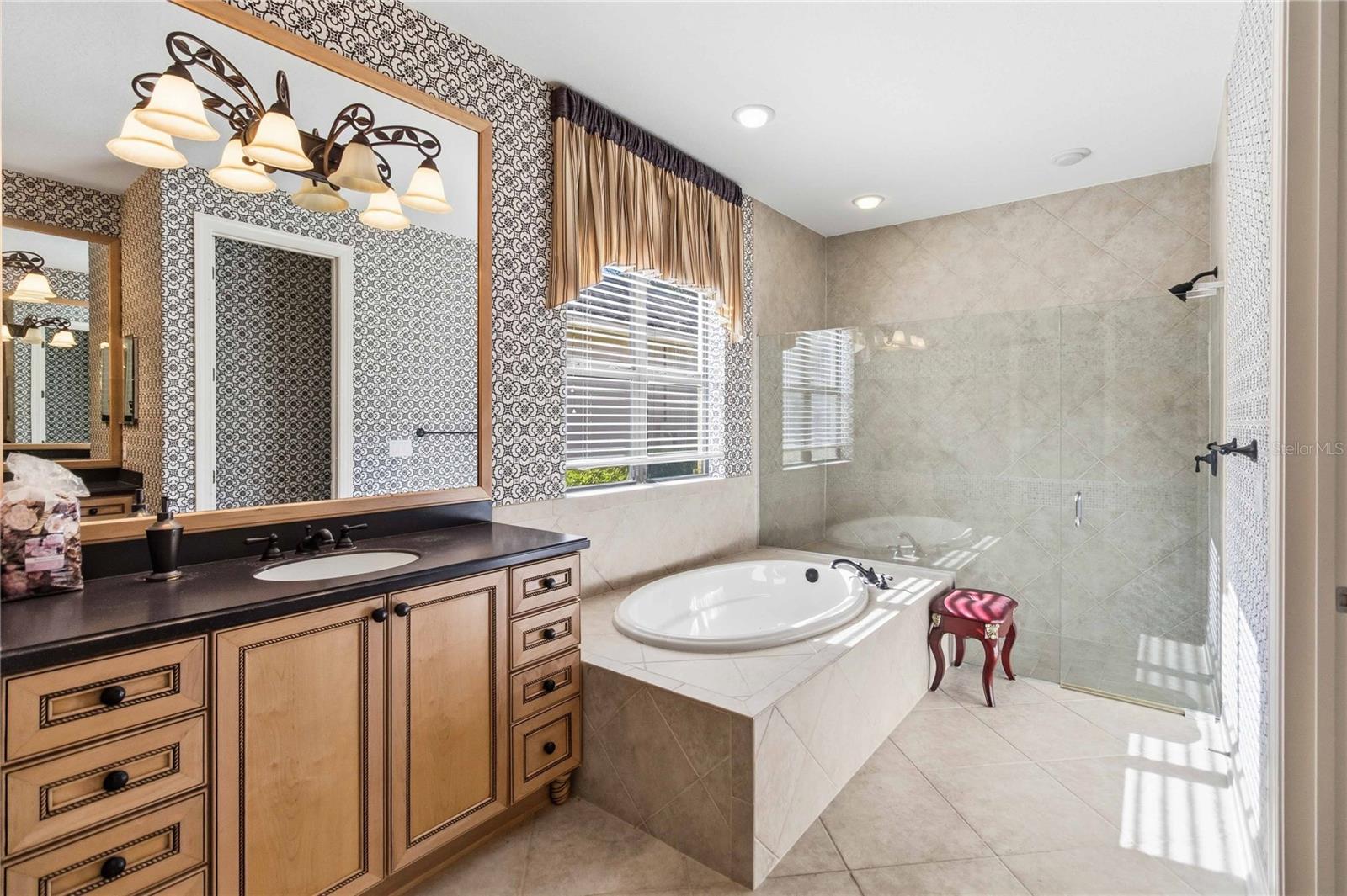 1298 Bella Vista Cir Property Photo 22