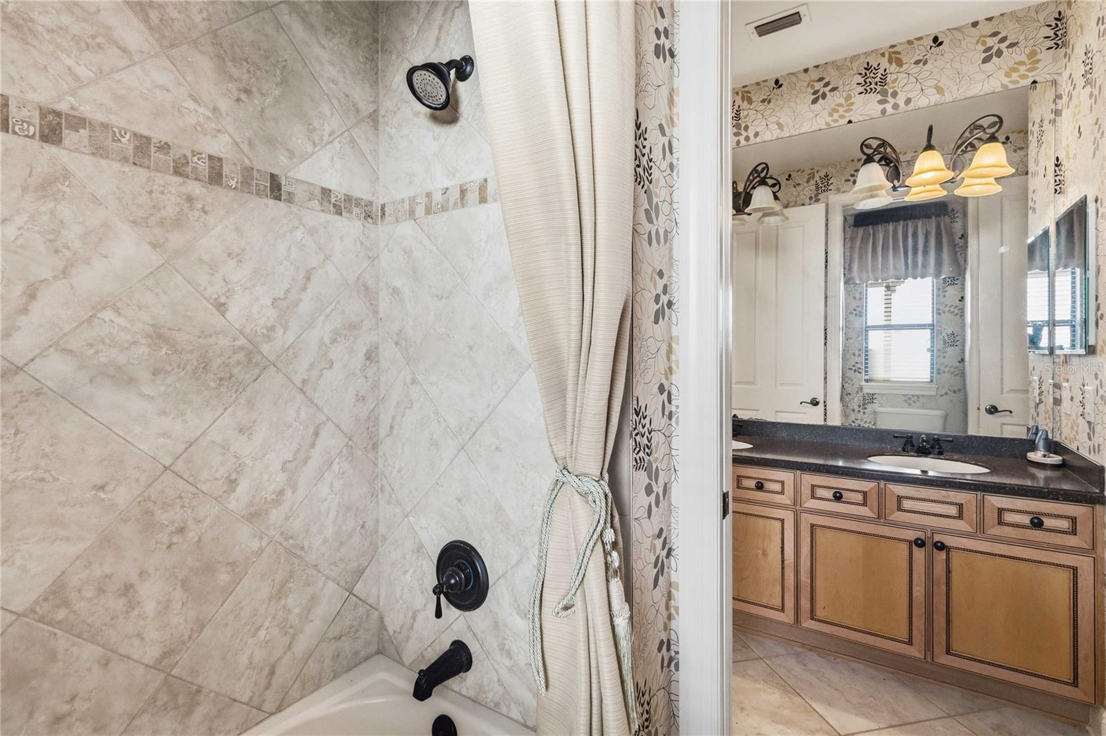 1298 Bella Vista Cir Property Photo 26