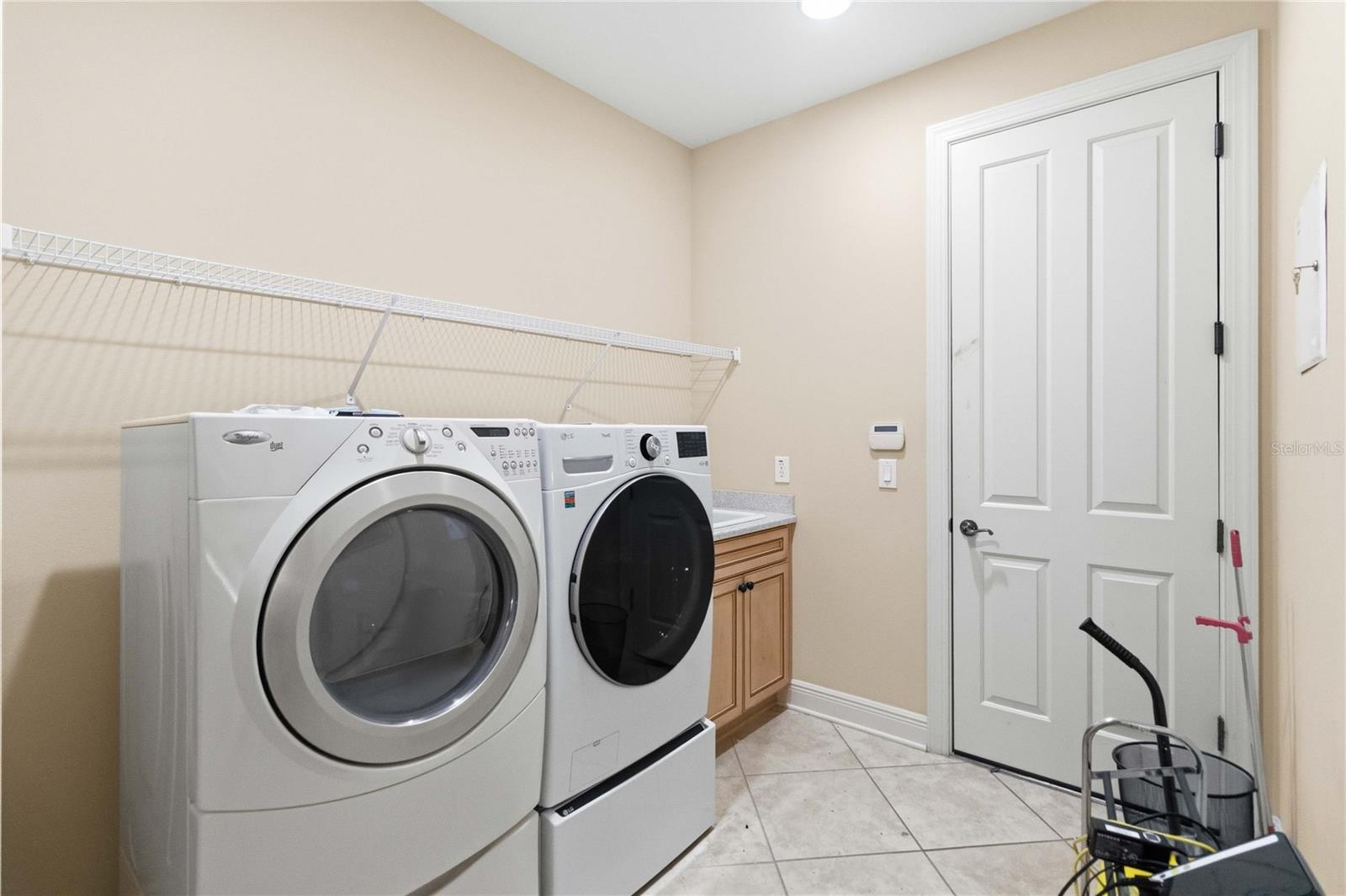 1298 Bella Vista Cir Property Photo 27
