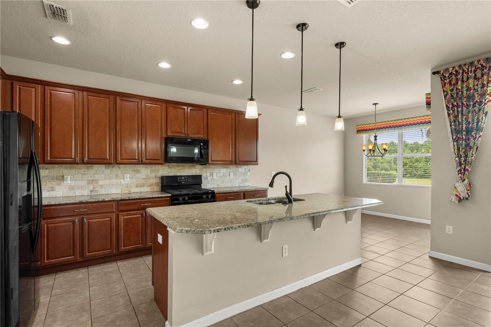 2355 Sabastian St Property Photo 11