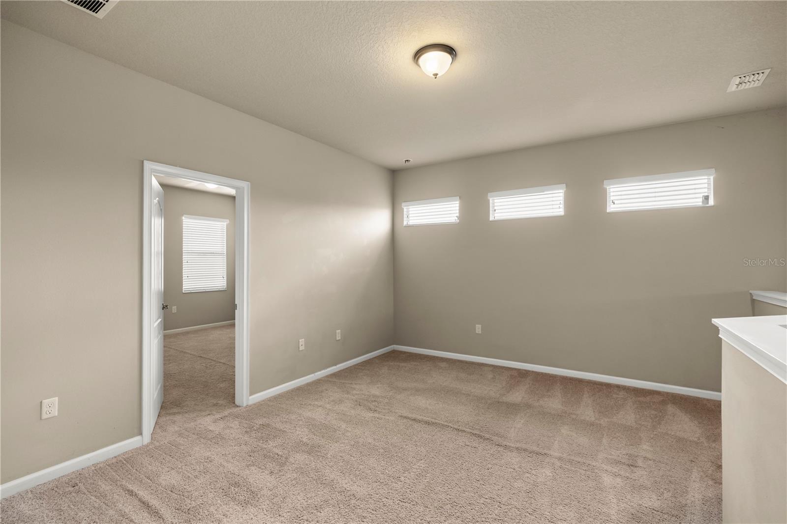 2355 Sabastian St Property Photo 21