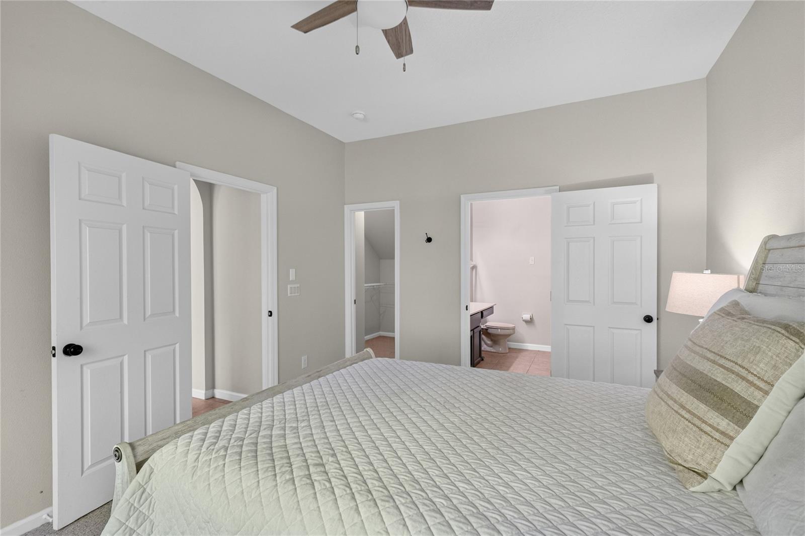 10212 Park Commons Dr Property Photo 17