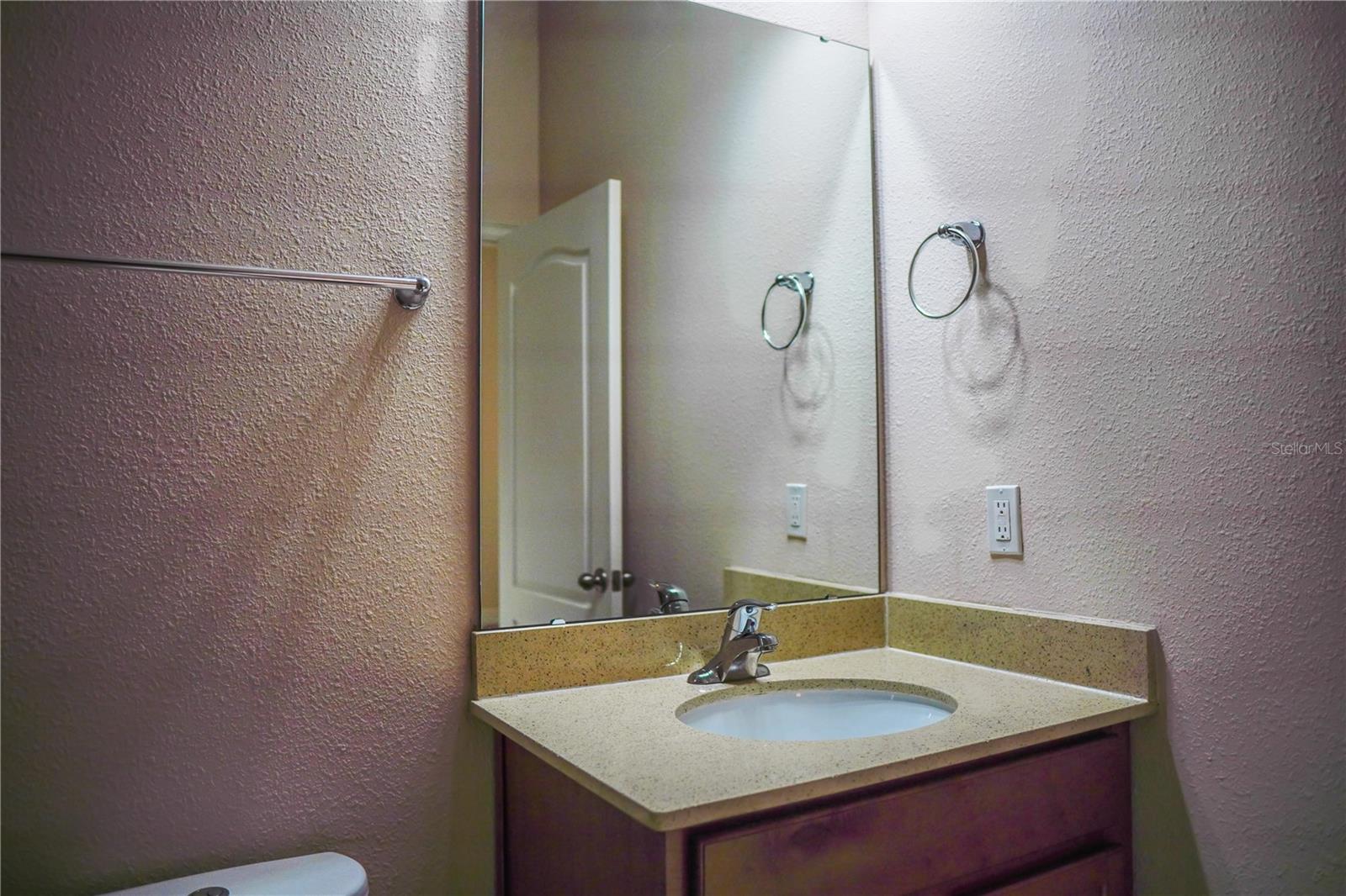 9240 Bradleigh Dr Property Photo 24
