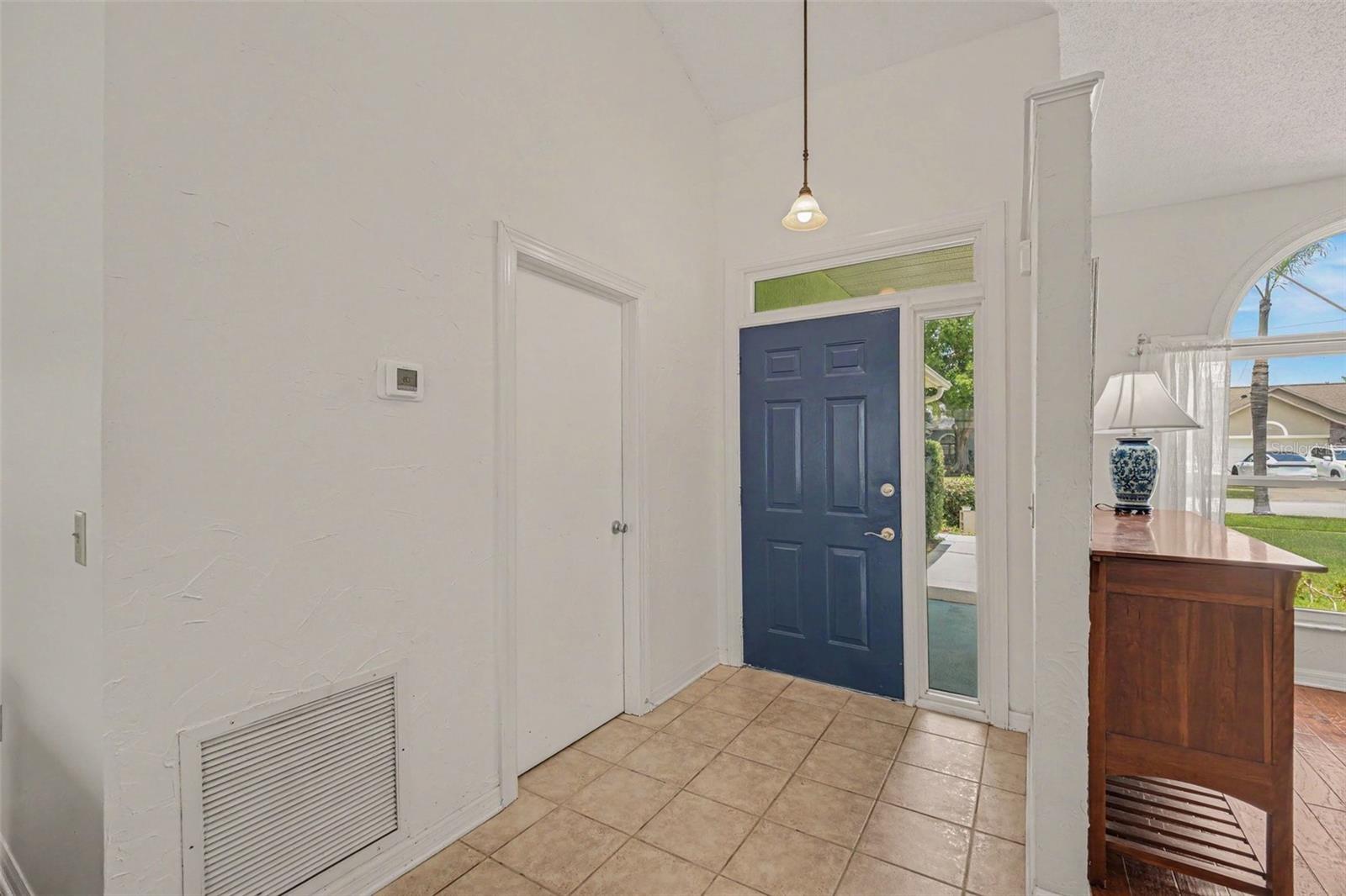 927 Jamestown Dr Property Photo 6