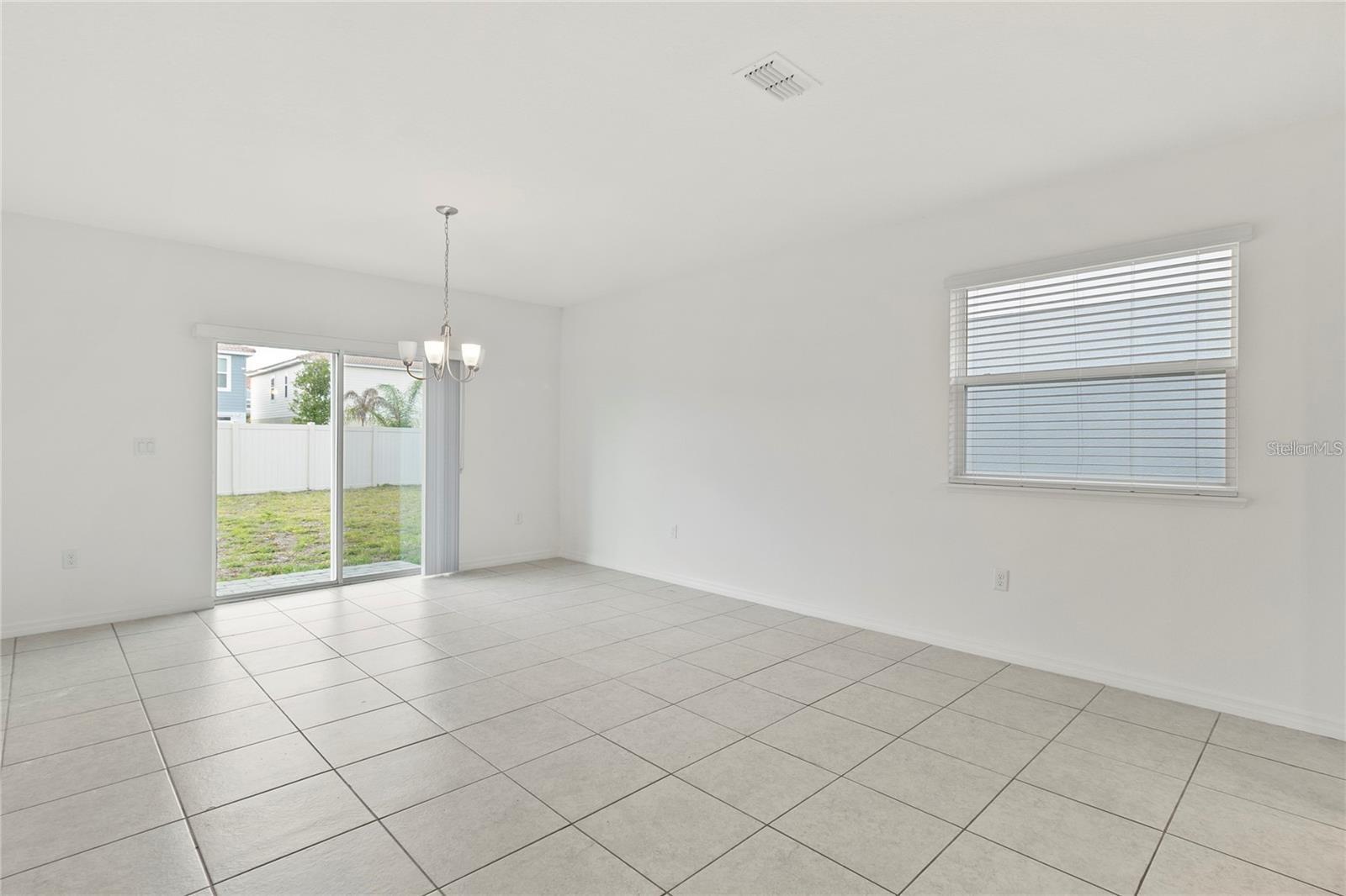 1154 Oak Bluff Dr Property Photo 11