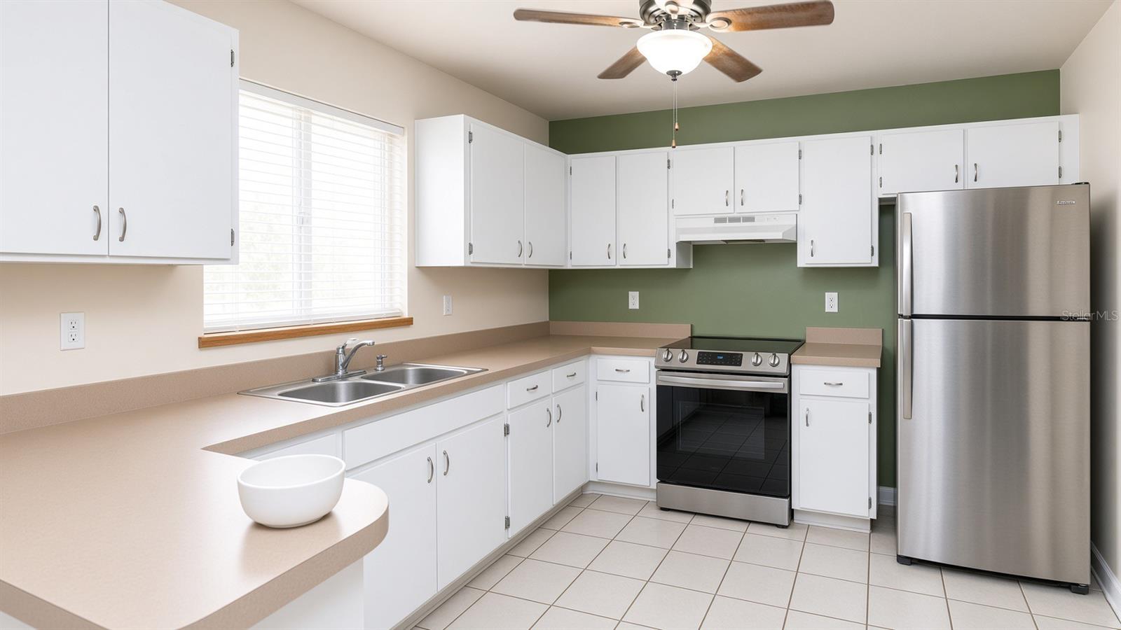 5392 Mariner Blvd Property Photo 8