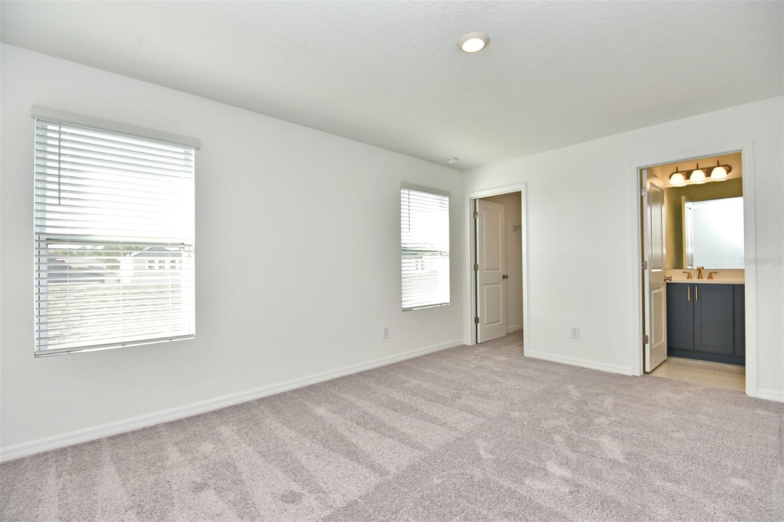 2948 Voyager Ave Property Photo 17