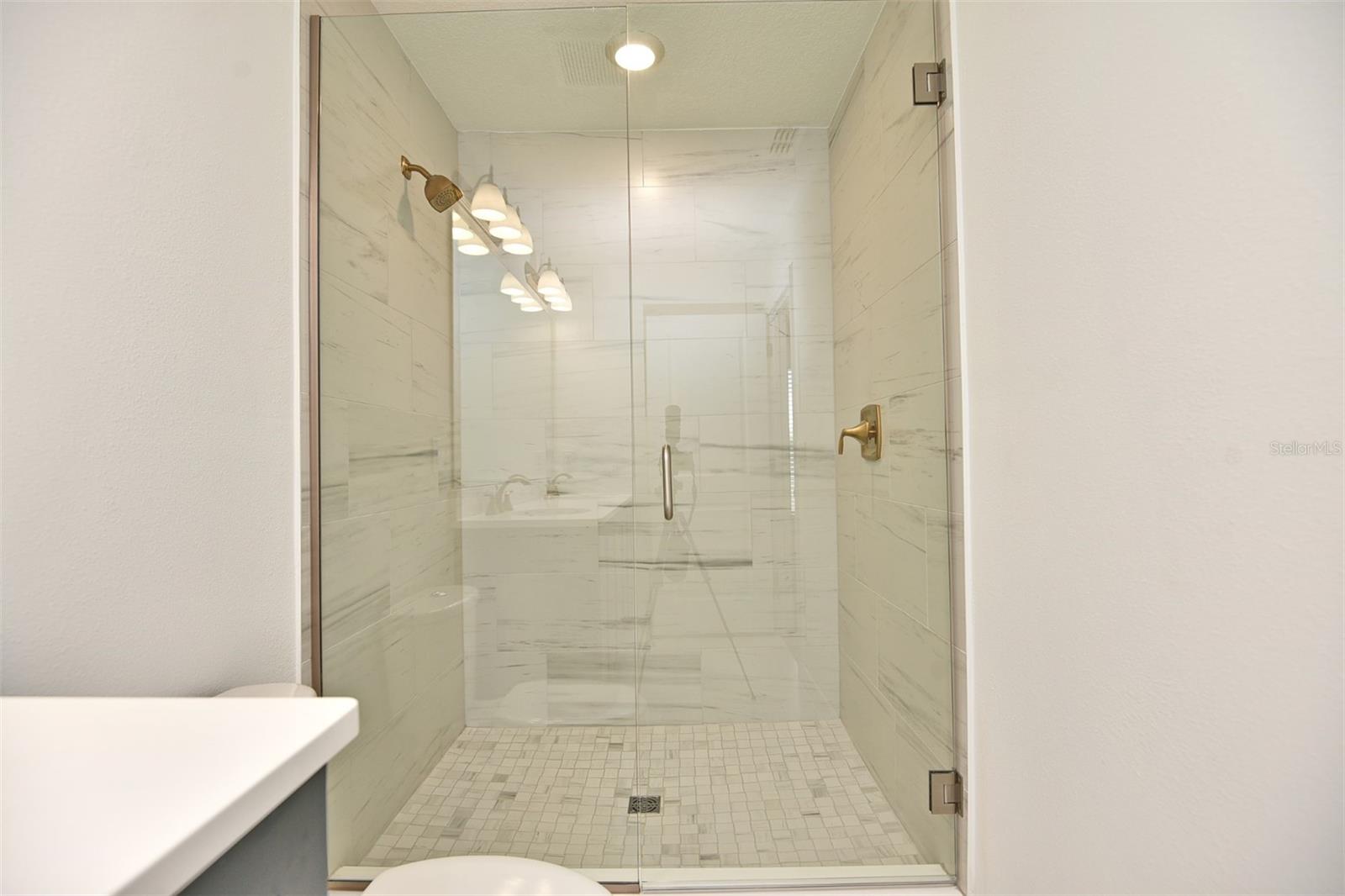 2948 Voyager Ave Property Photo 19