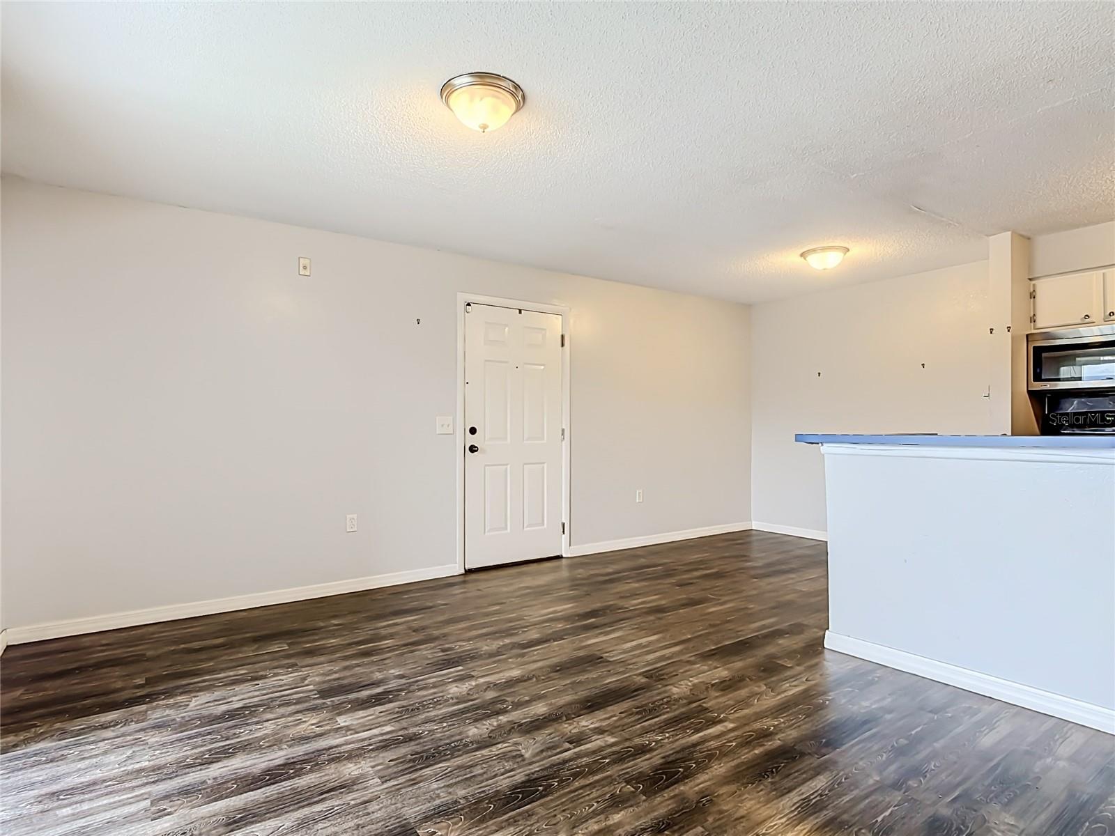 1229 Bermuda Lakes Ln #206 Property Photo 8