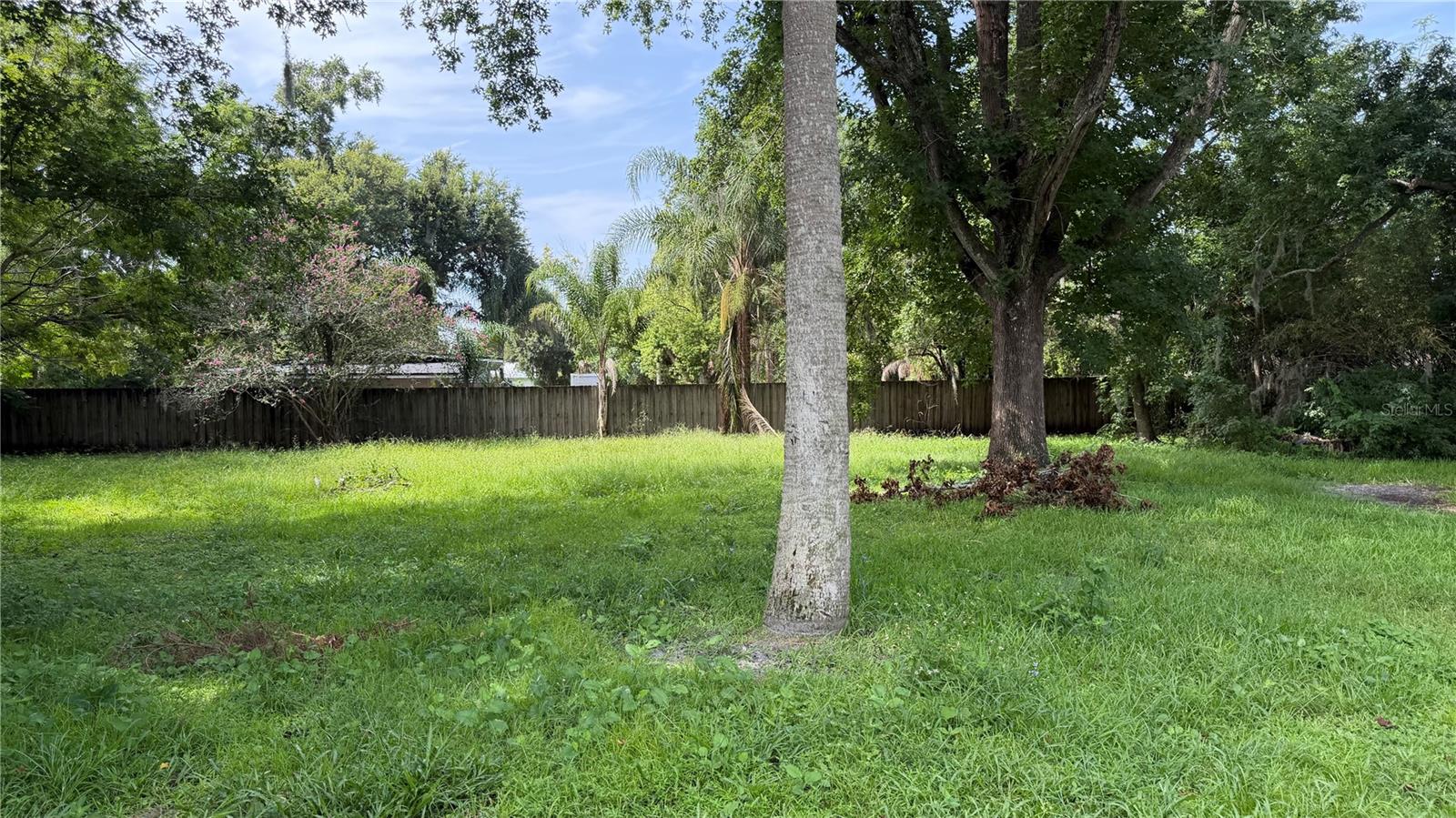 1600 Foxbower Rd Property Photo 1
