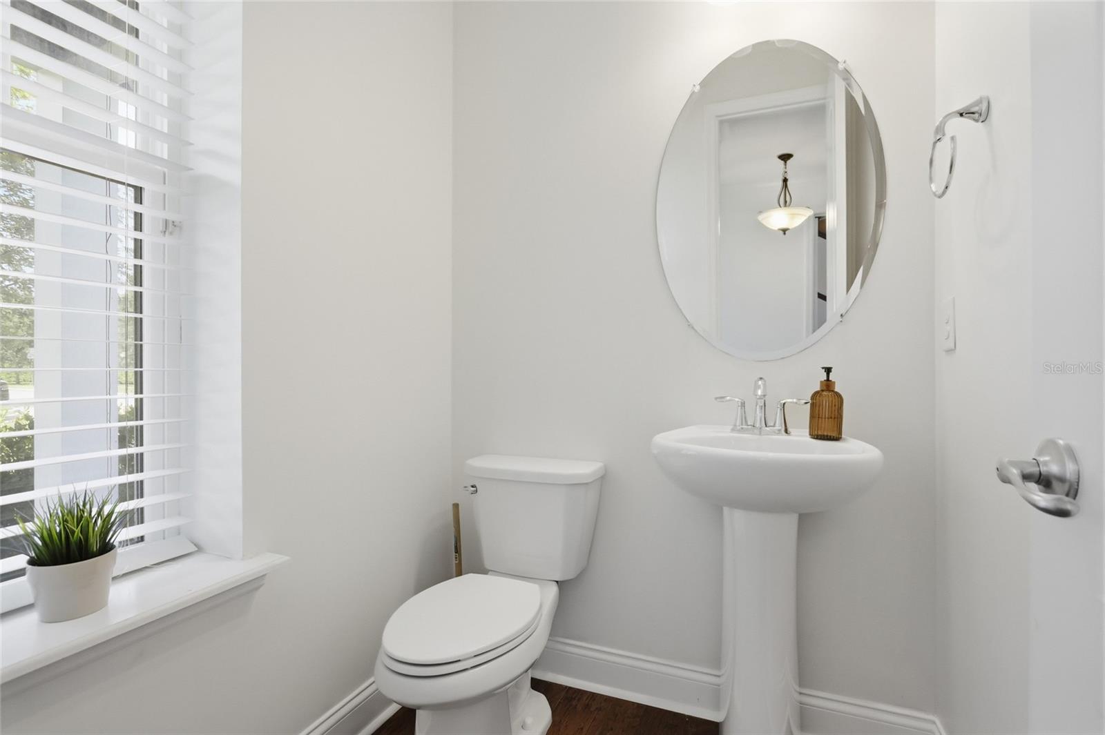 8105 Laureate Blvd Property Photo 14