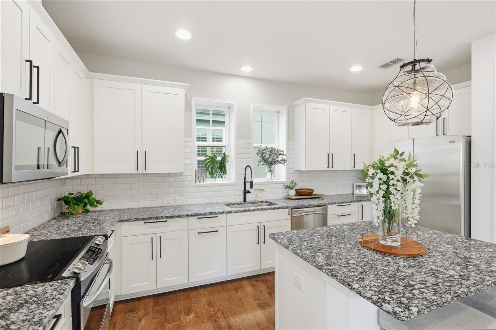 8105 Laureate Blvd Property Photo 17