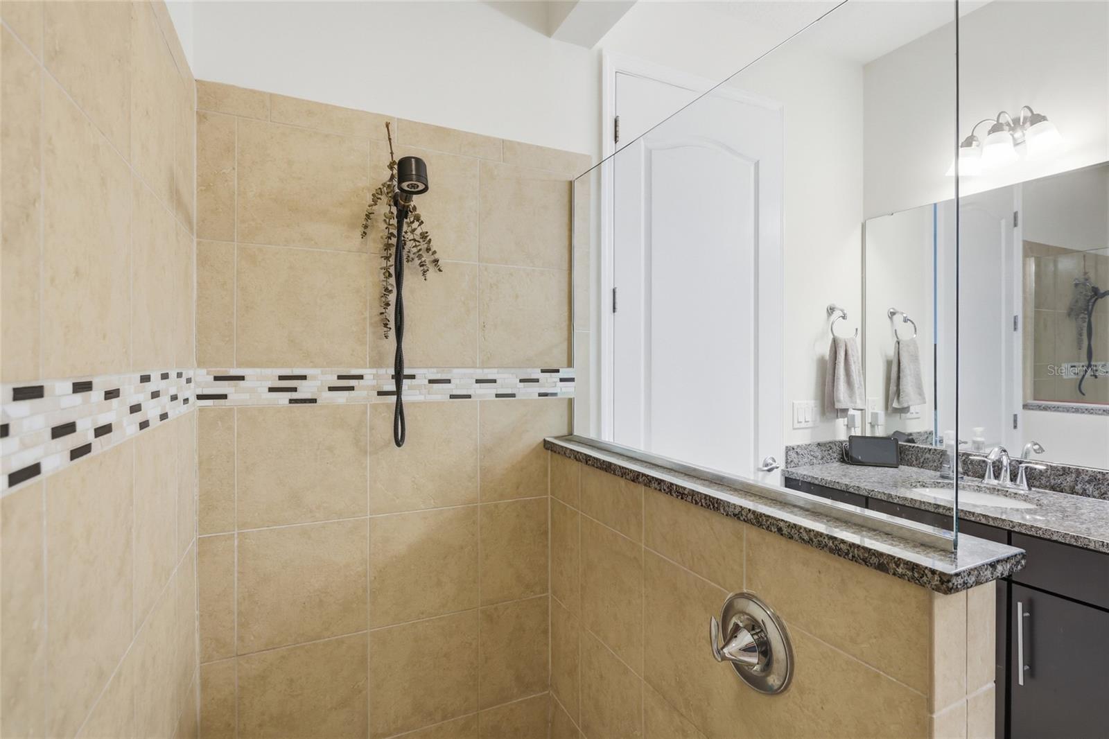 8105 Laureate Blvd Property Photo 34