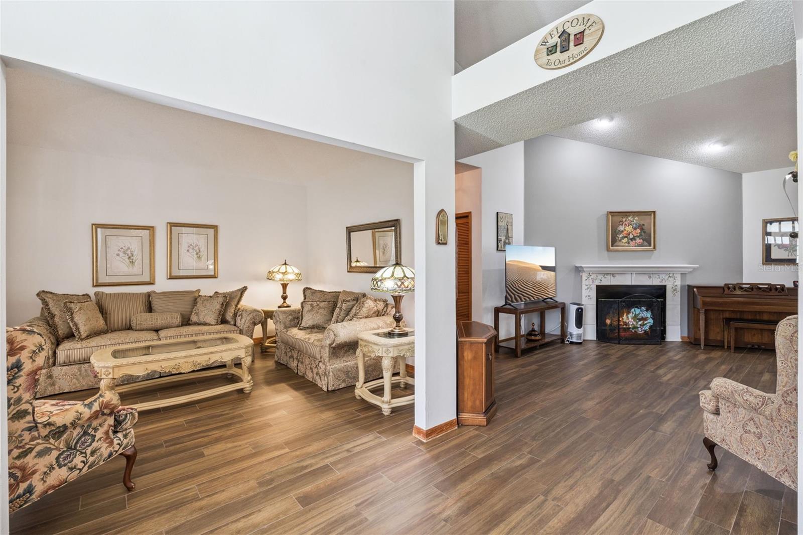 2512 Tryon Pl Property Photo 11