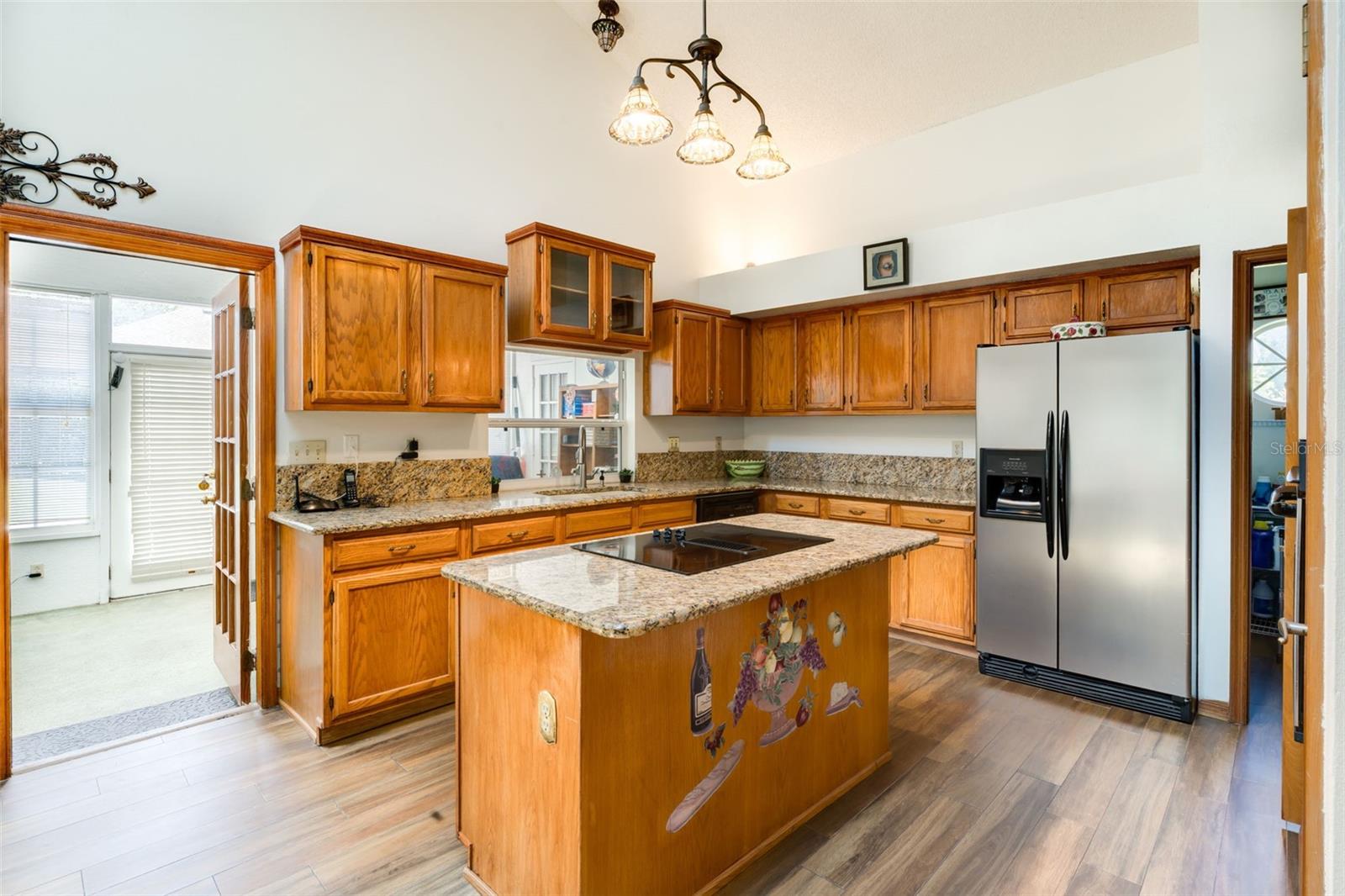 2512 Tryon Pl Property Photo 23