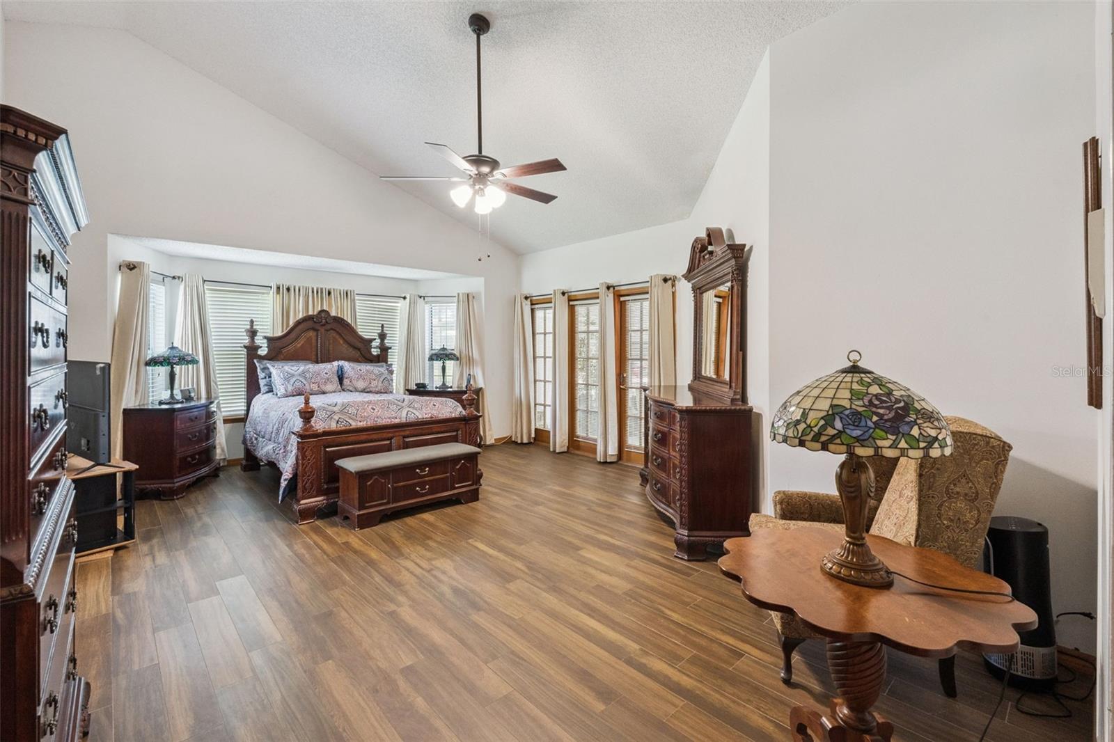 2512 Tryon Pl Property Photo 27