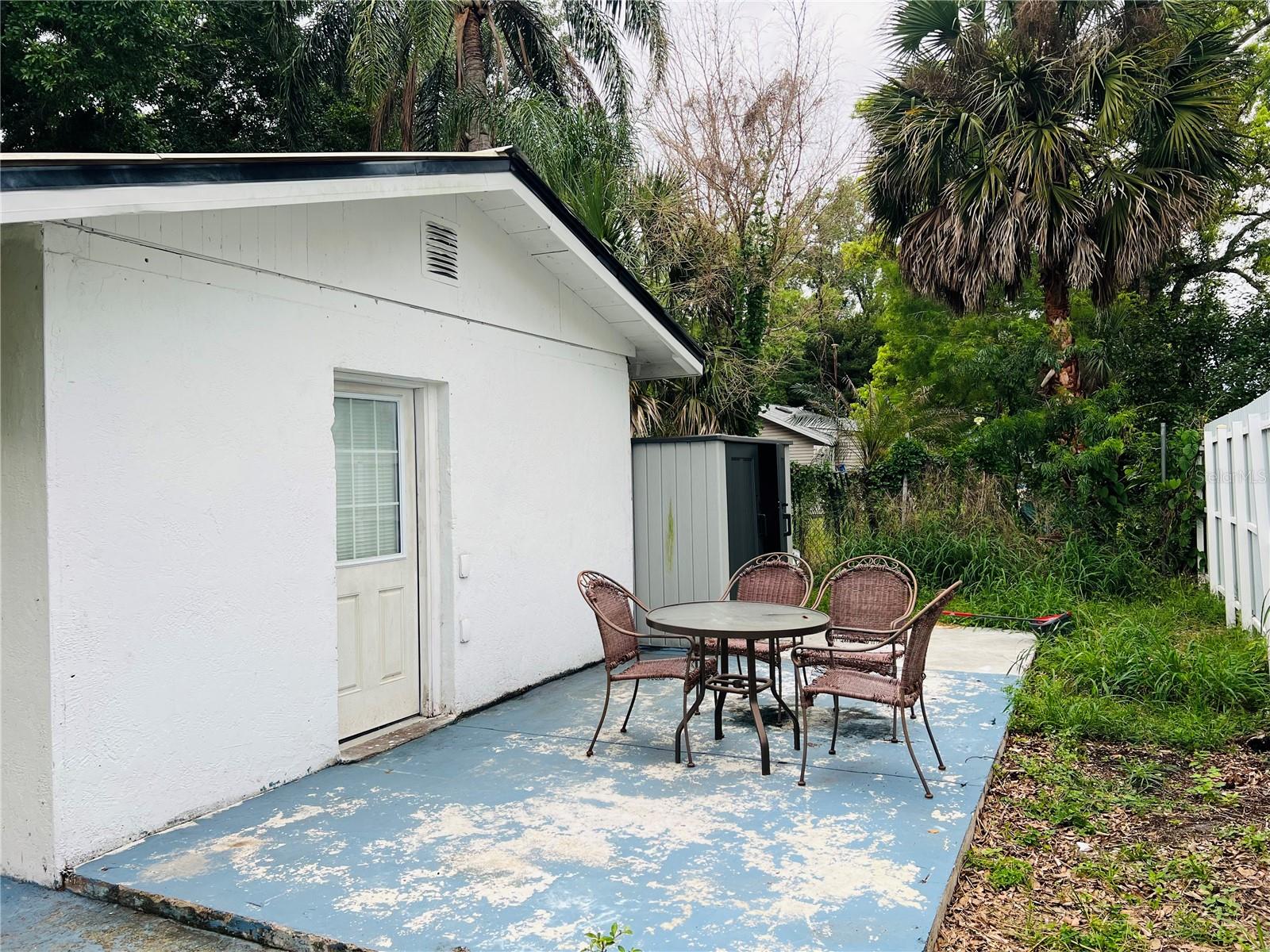 1218 Kingston Ave Property Photo 14