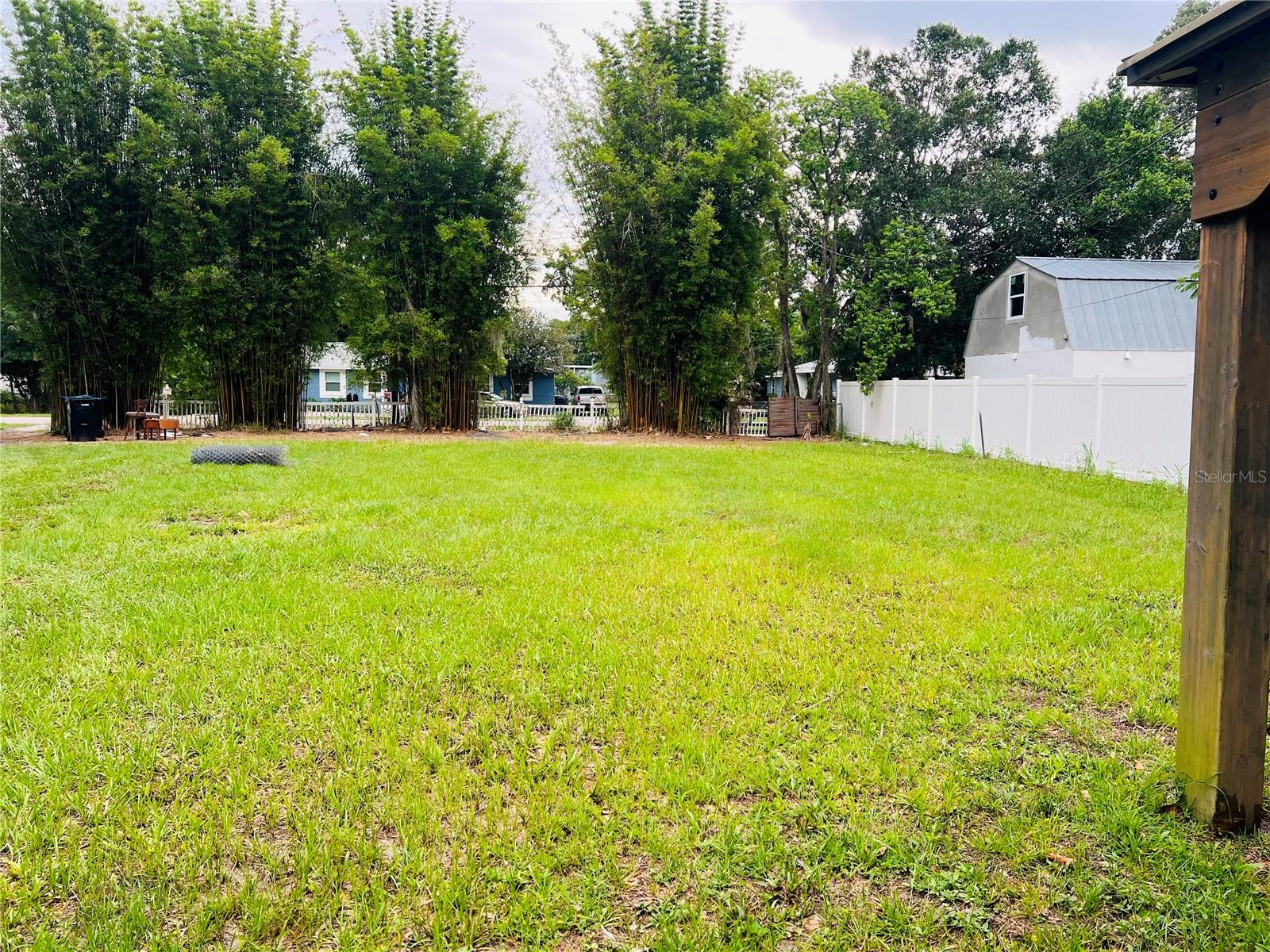 1218 Kingston Ave Property Photo 18