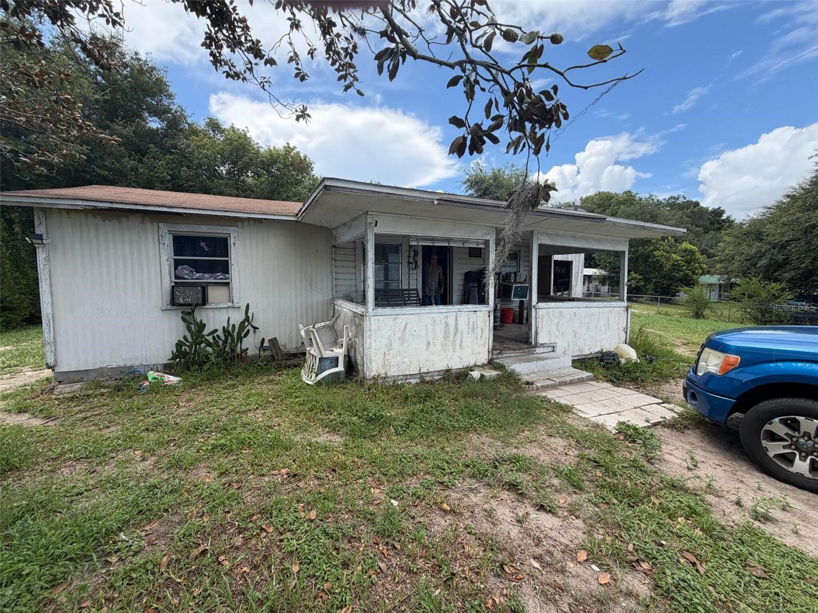 1724 S Us 301 Property Photo 1