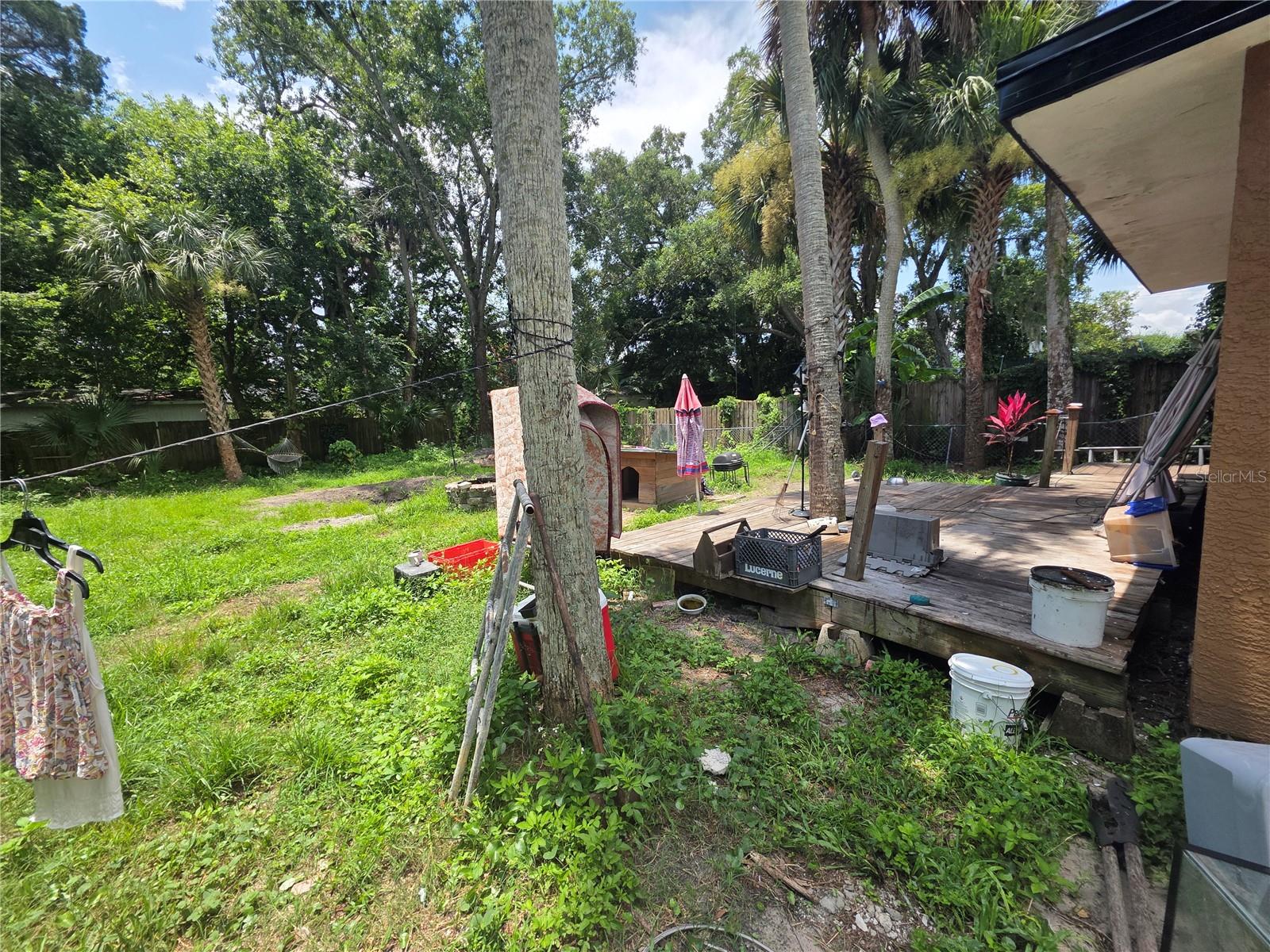 625 Aurora St Property Photo 2