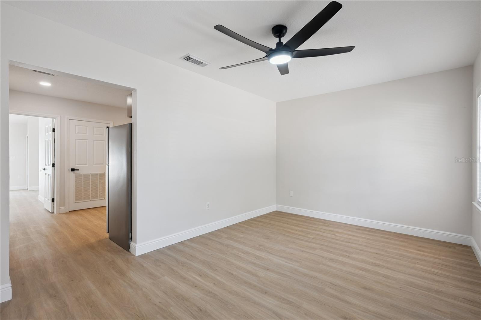 201 E Muriel St Property Photo 13