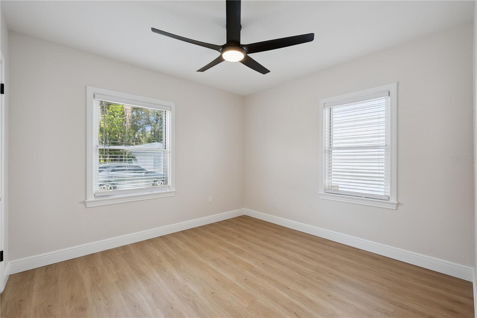 201 E Muriel St Property Photo 14
