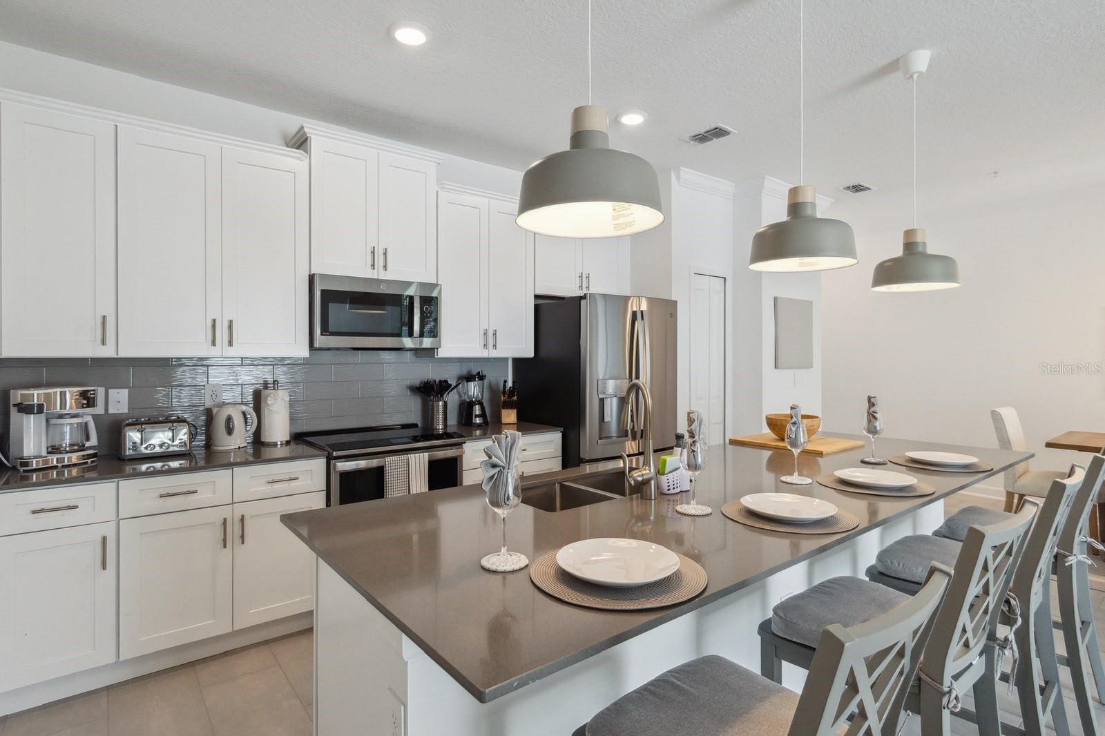2440 Reading Trl Property Photo 8