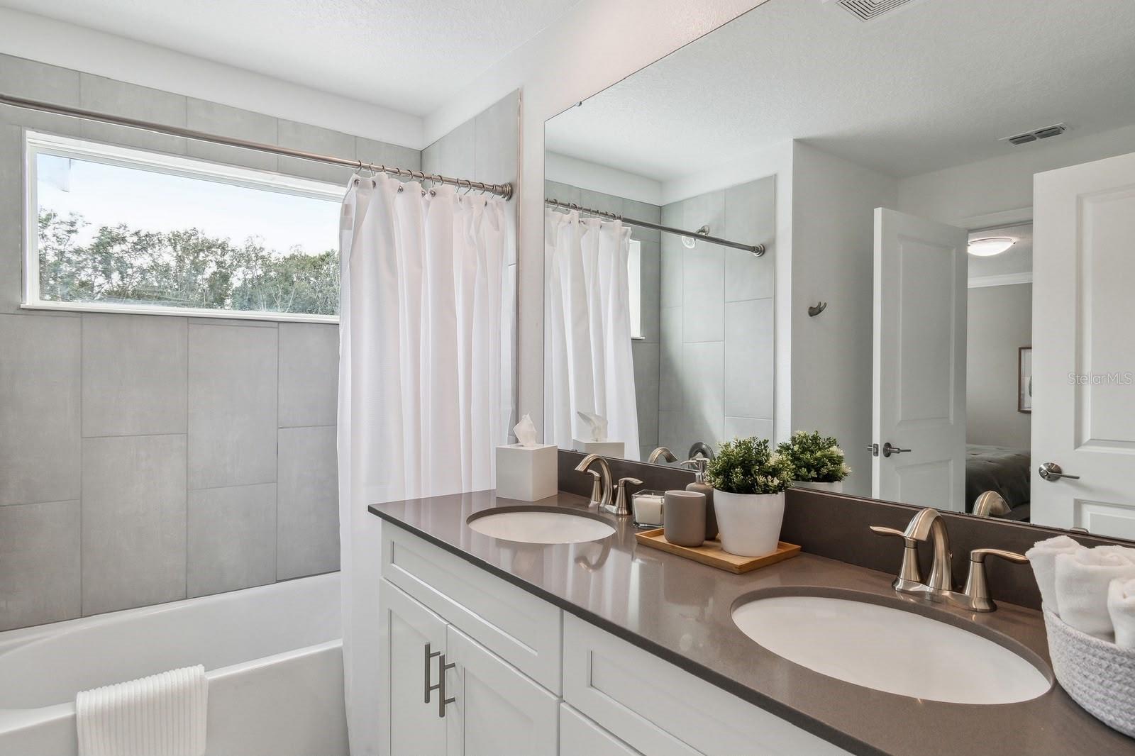 2440 Reading Trl Property Photo 21