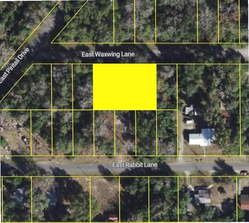 10534 E Waxwing Ln Property Photo 2