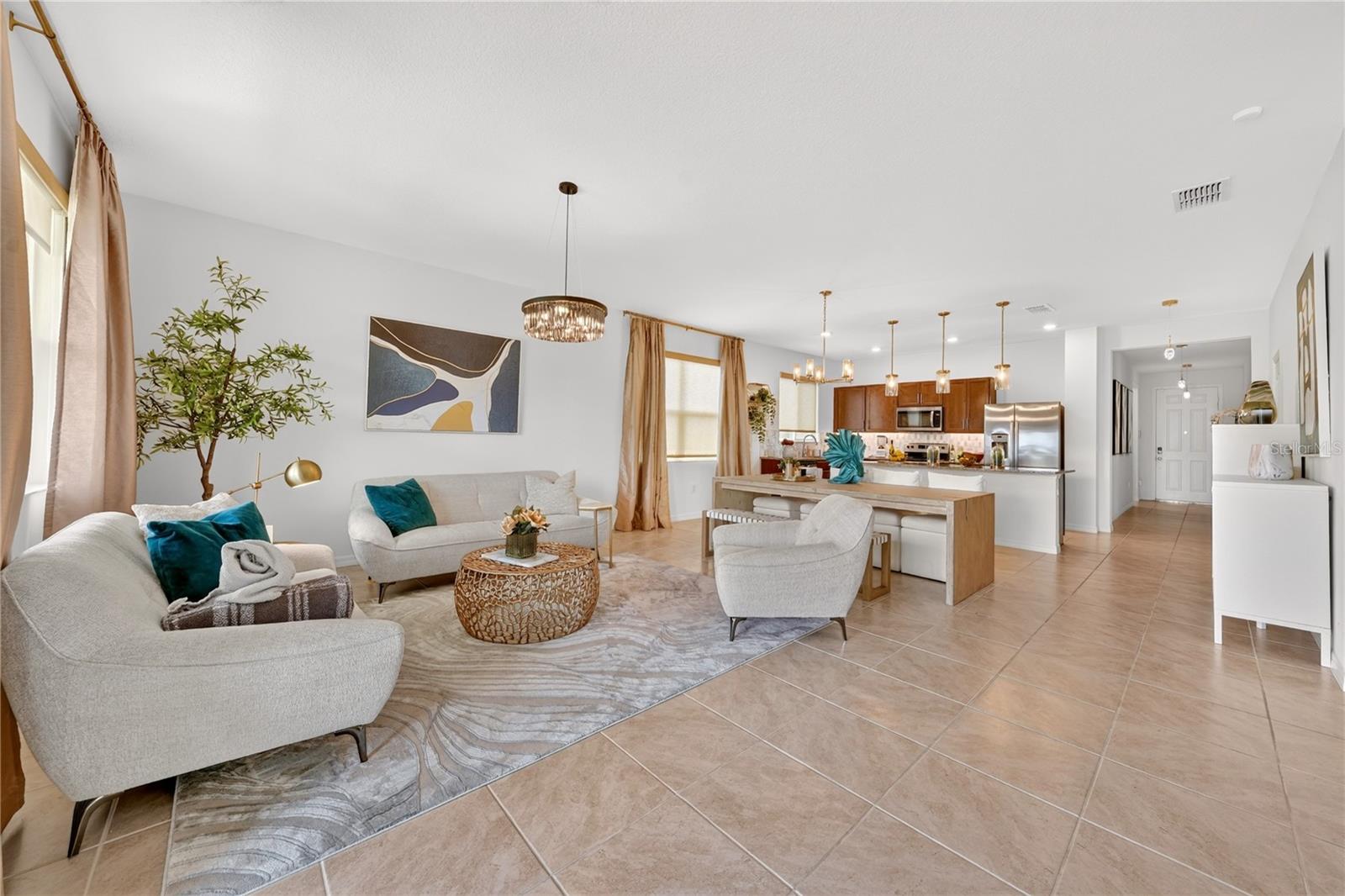 415 Overpool Avenue Property Photo 4