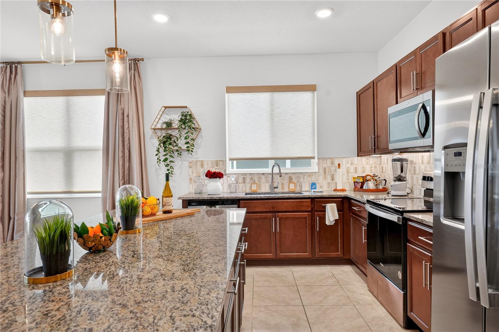 415 Overpool Avenue Property Photo 17