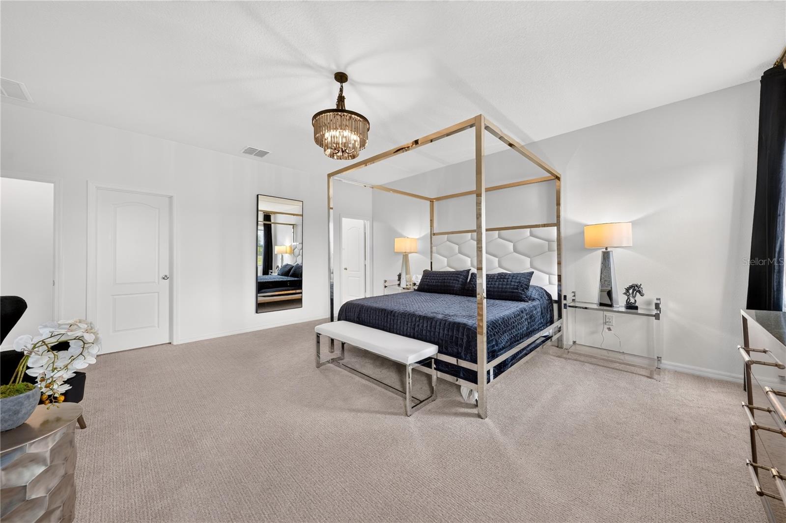 415 Overpool Avenue Property Photo 23